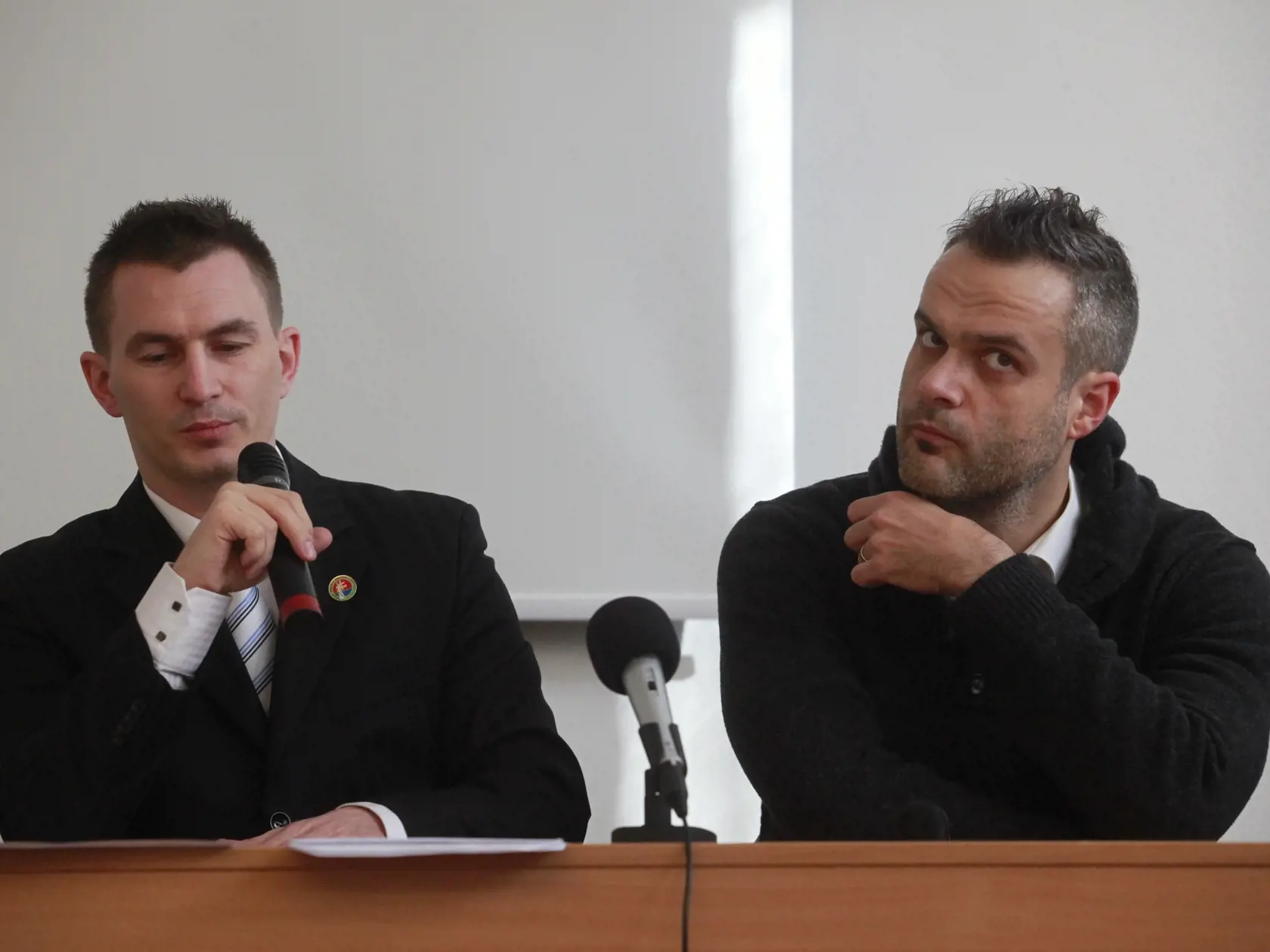 Peter Puškár a Jaro Slávik na tlačovej besede strany Právo a Spravodlivosť (PaS).