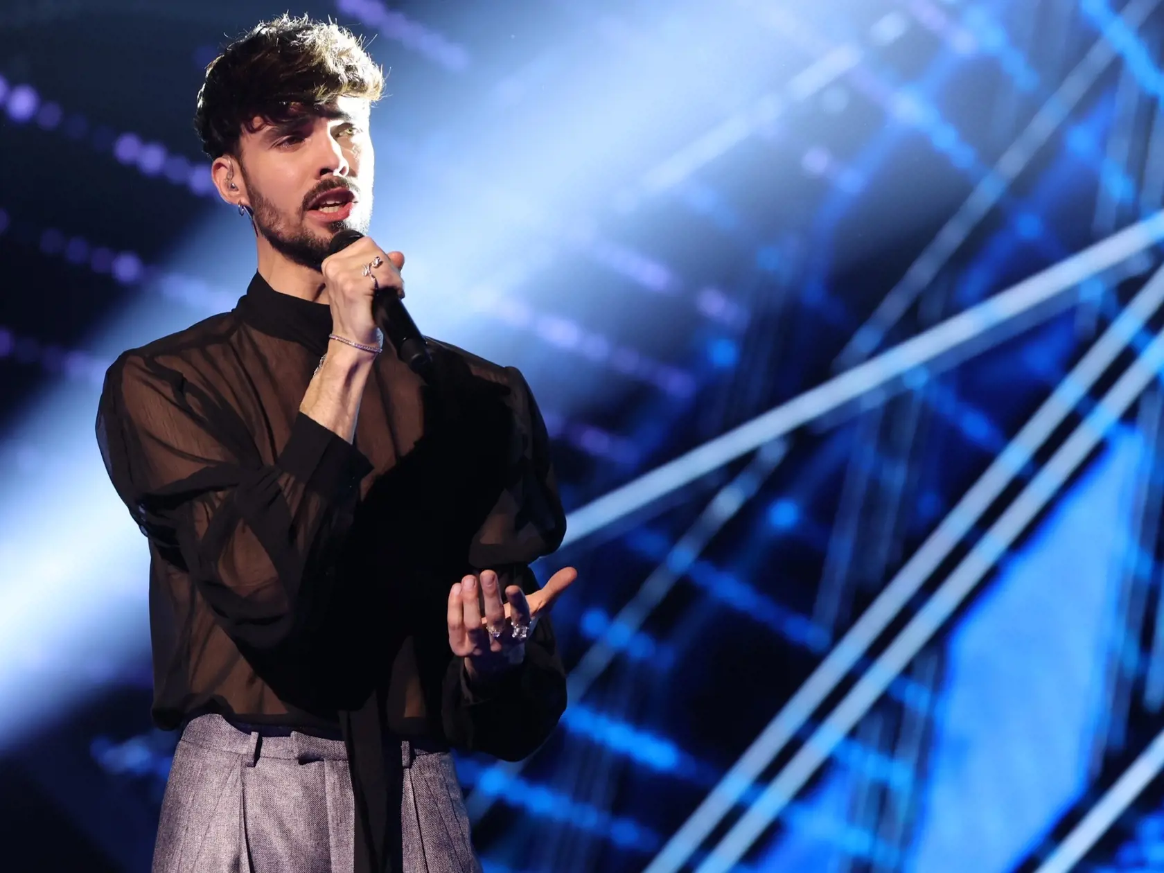 Víťaz SuperStar Adam Pavlovčin a jeho extravagantné outfity.