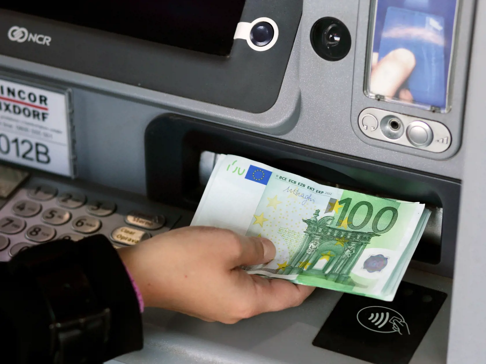 Mnohým, ktorí využili odklad splátok sa teraz predražili úvery.