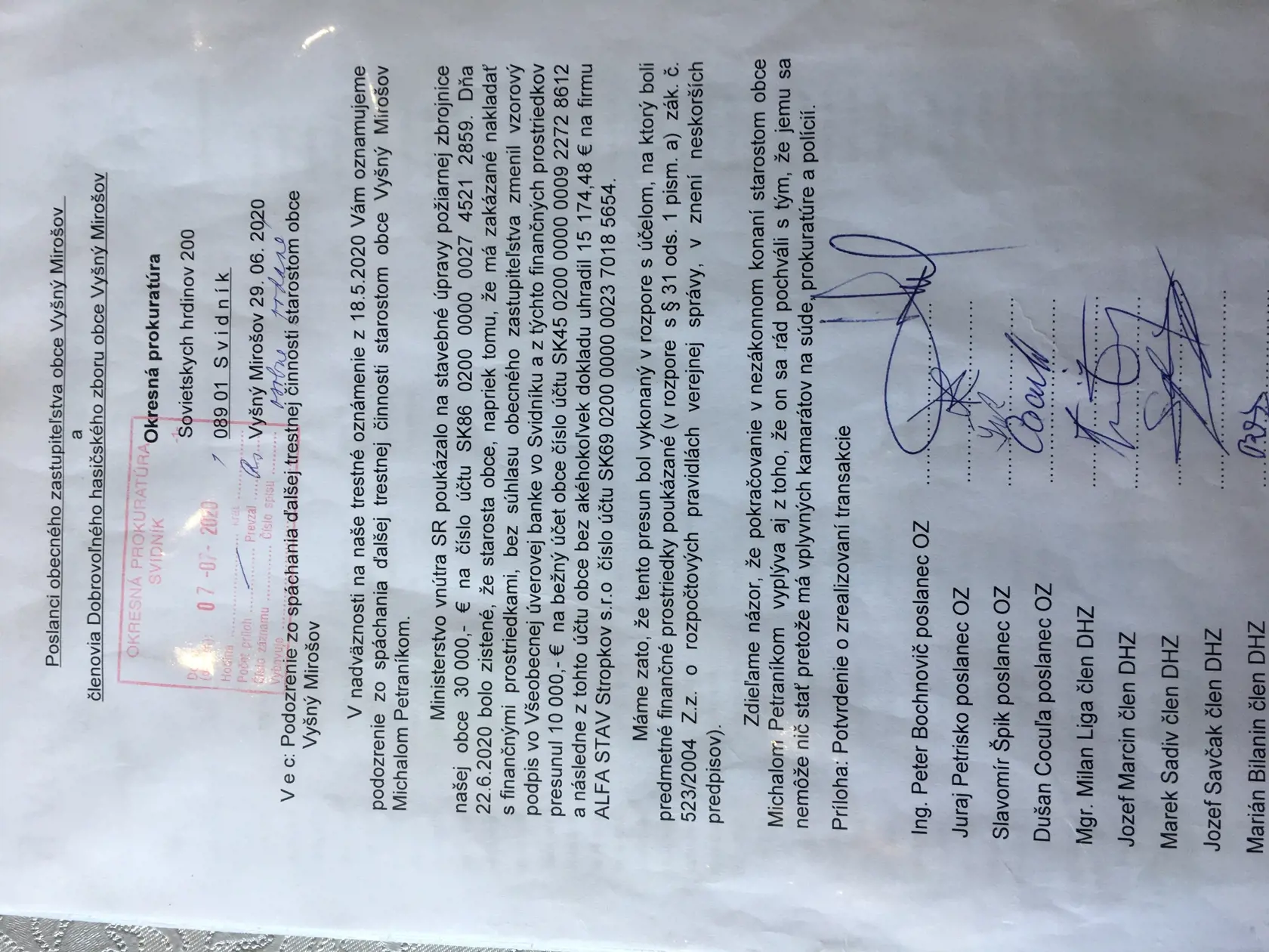 Trestné oznámenie poslancov a dobrovoľných hasičov na starostu M. Petraníka.