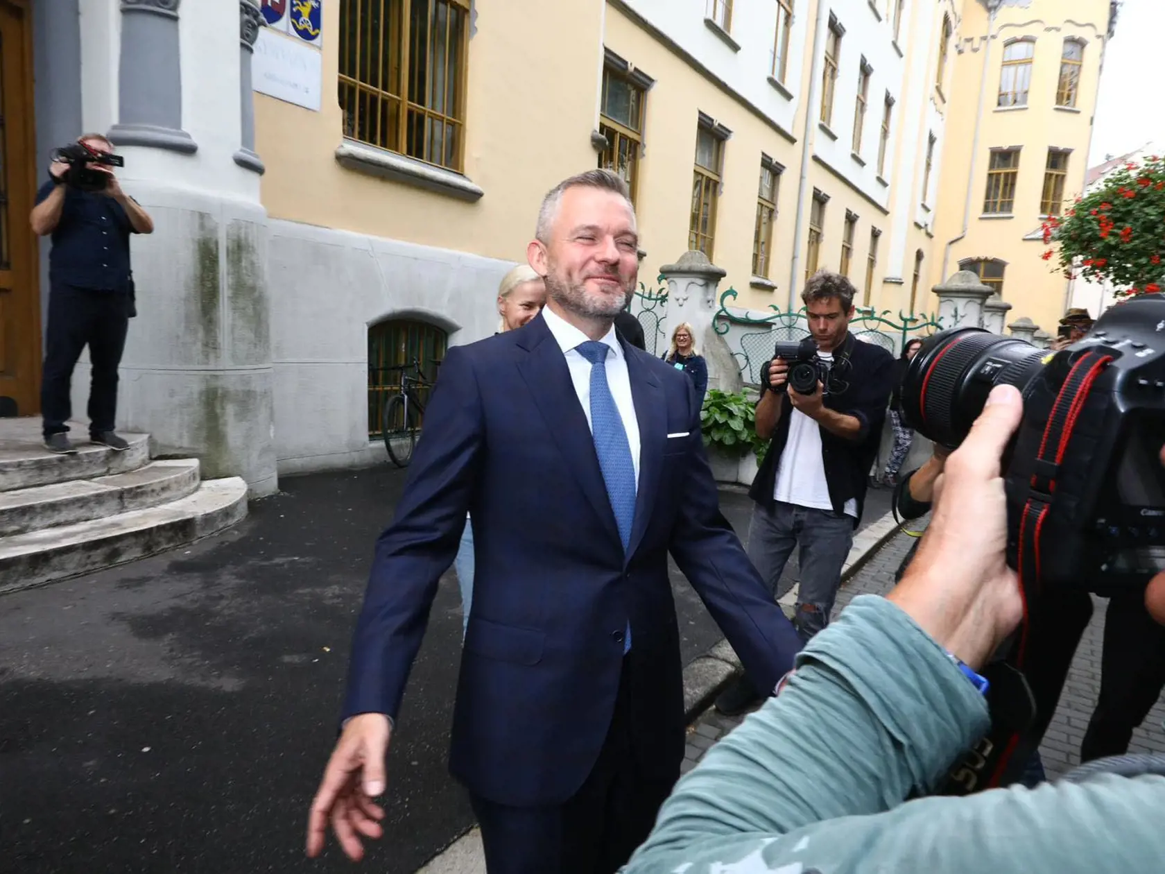 V Bratislave si odvolil aj predseda strany Hlas-SD Peter Pellegrini.