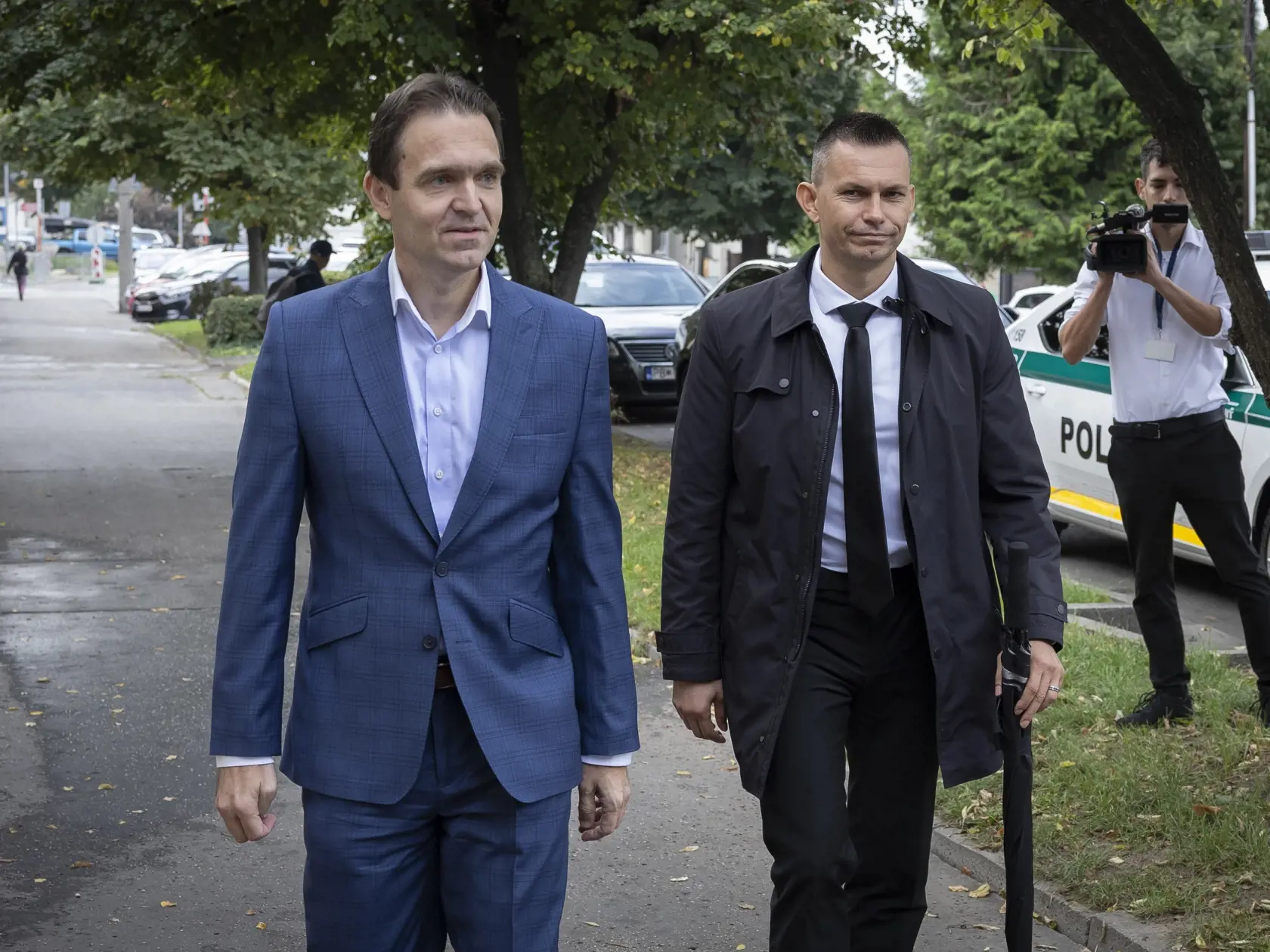 Parlamentné voľby na Slovensku. Mgr. Ľudovít Ódor, predseda úradníckej vlády, ktorú vymenovala prezidentka Zuzana Čaputová v máji 2023 na snímke počas príchodu do volebnej miestnosti v bratislavskej mestskej časti Devínska Nová Ves.