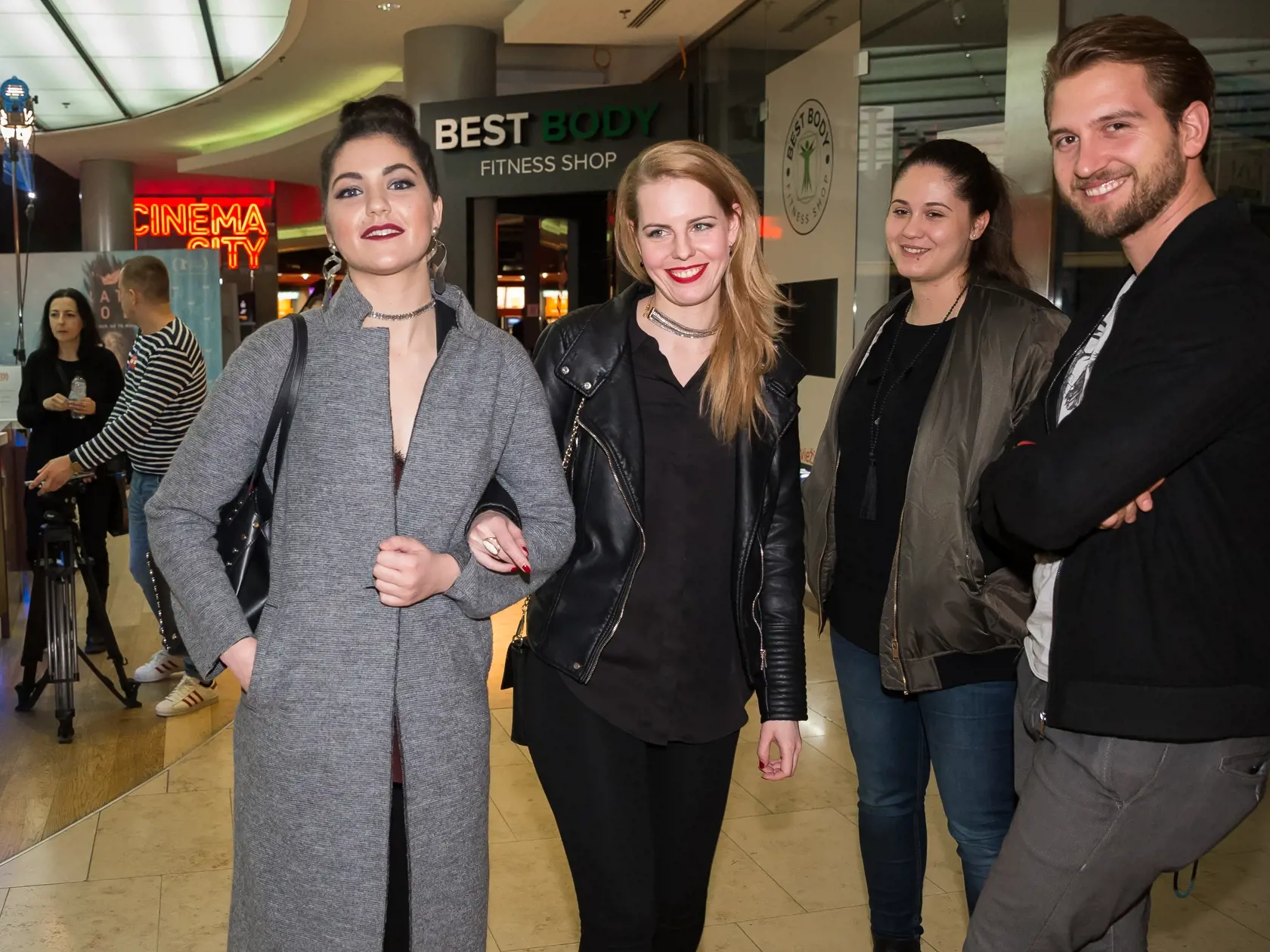 Premiera filmu Piata Lod v Bratislavskom kine v nakupnom centre Eurovea
