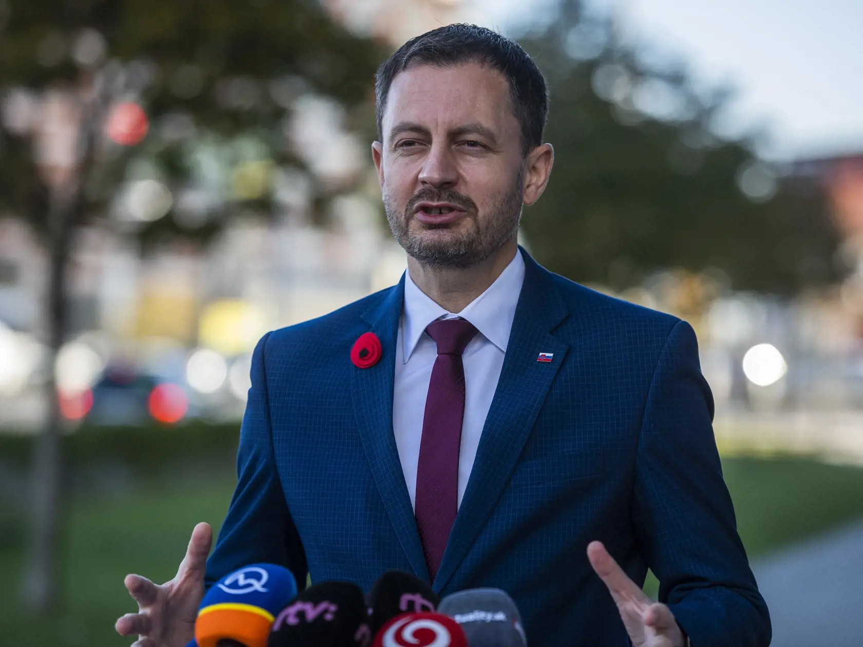 Na snímke predseda vlády SR Eduard Heger (OĽaNO) počas brífingu ku protipandemickým opatreniam v Bratislave 9. novembra 2021. FOTO TASR - Jaroslav Novák