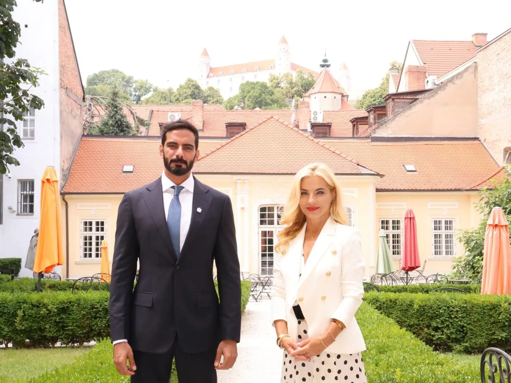 Minister kultúry a vzdelávania Spojených arabských emirátov šejk Salem Al Qassimi a ministerka kultúry Martina Šimkovičová.
