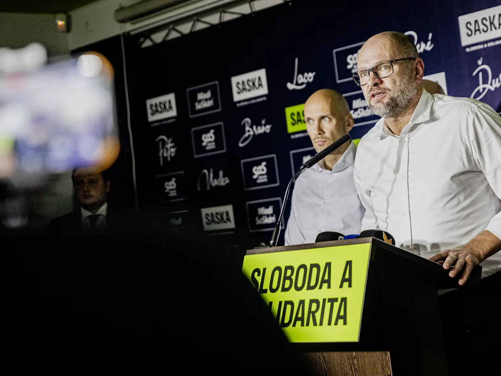 Na snímke Richard Sulík počas volebnej noci predčasných parlamentných volieb 2023.