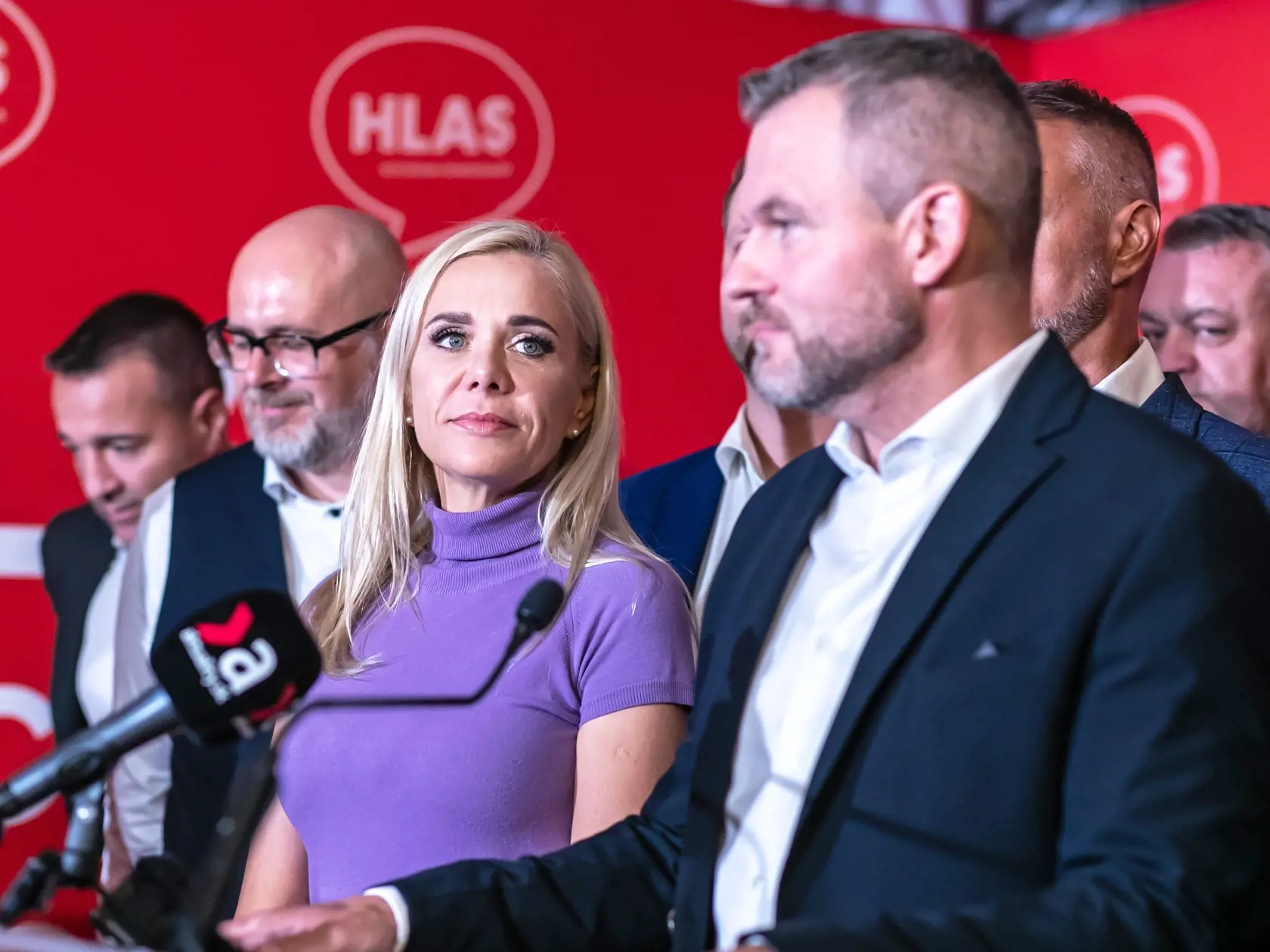 Na snímke tlačová konferencia politickej strany HLAS SD ku zhodnoteniu volieb v reštaurácii Aušpic.  