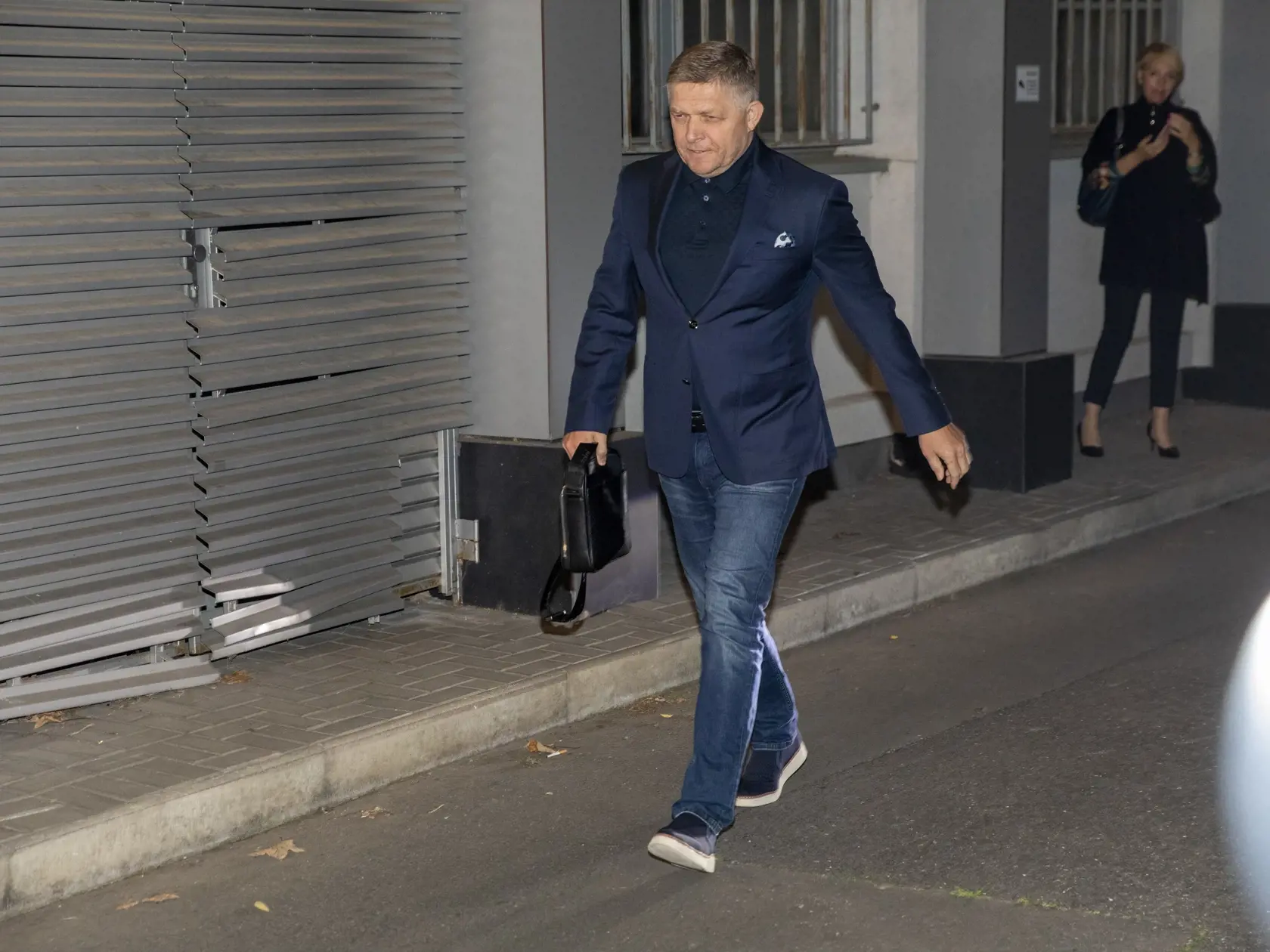 Na snímke je  centrála politickej strany SMER-SD na Súmračnej ulici počas parlamentných volieb 2023, prichádza Róbert Fico.