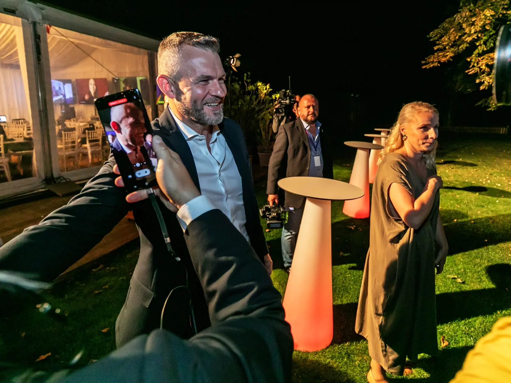 Na snímke predseda politickej strany HLAS - sociálna demokracia Peter Pellegrini počas brífingu s novinármi v reštaurácii Aušpic.  