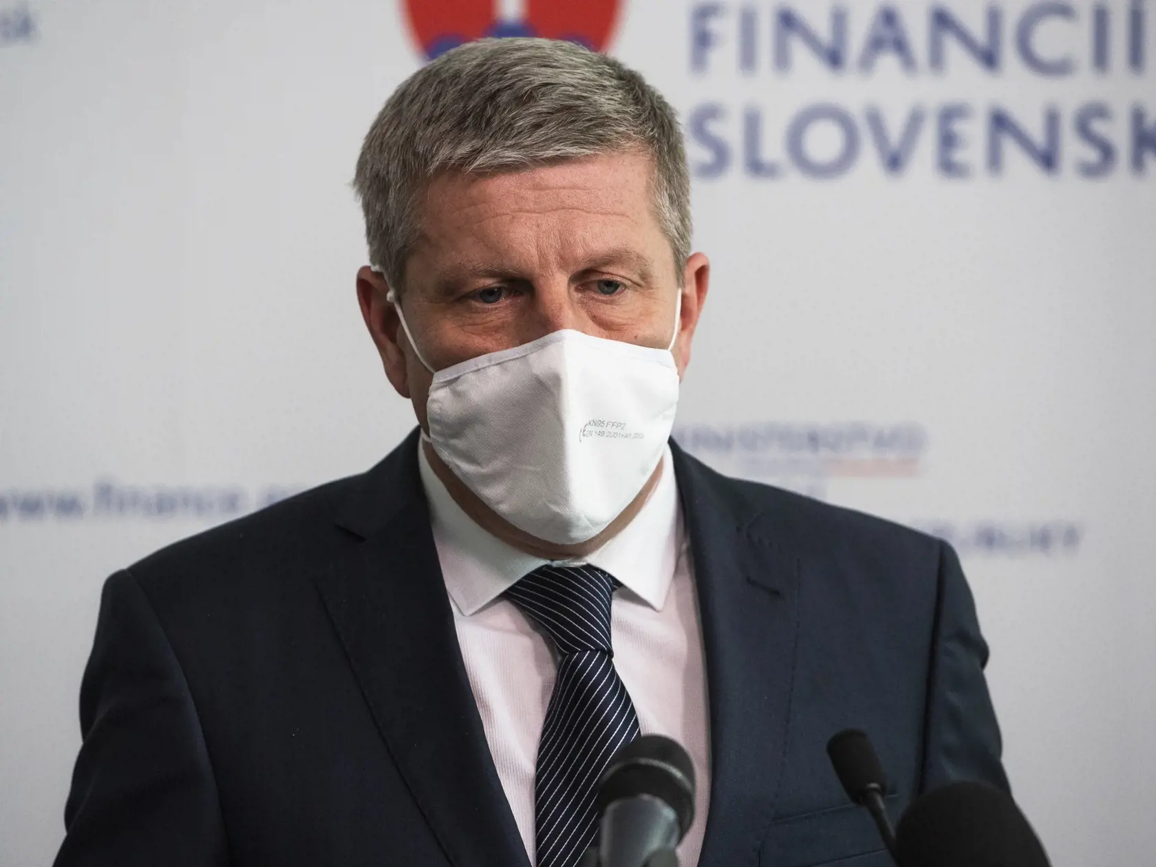 Na snímke minister zdravotníctva SR Vladimír Lengvarský (nominant OĽaNO) počas tlačovej konferencie po návrate ministra financií Igora Matoviča z pracovnej cesty v Moskve v Rusku v piatok 9. apríla 2021 v Bratislave. FOTO TASR - Jaroslav Novák