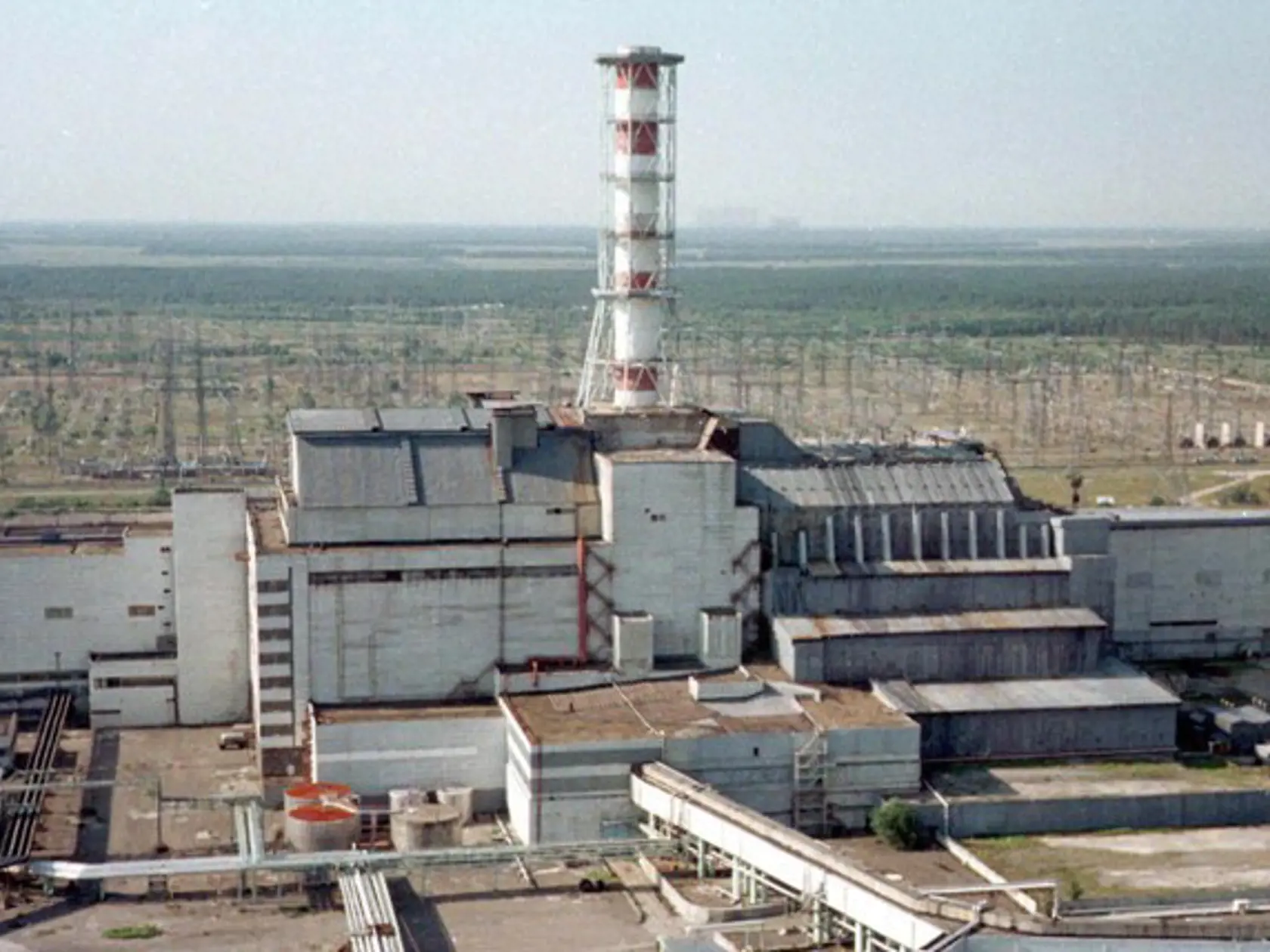 Ukrajina definitívne ukončila prevádzku rizikovej jadrovej elektrárne Černobyľ, ktorá sa v roku 1986 stala miestom vážnej jadrovej havárie.