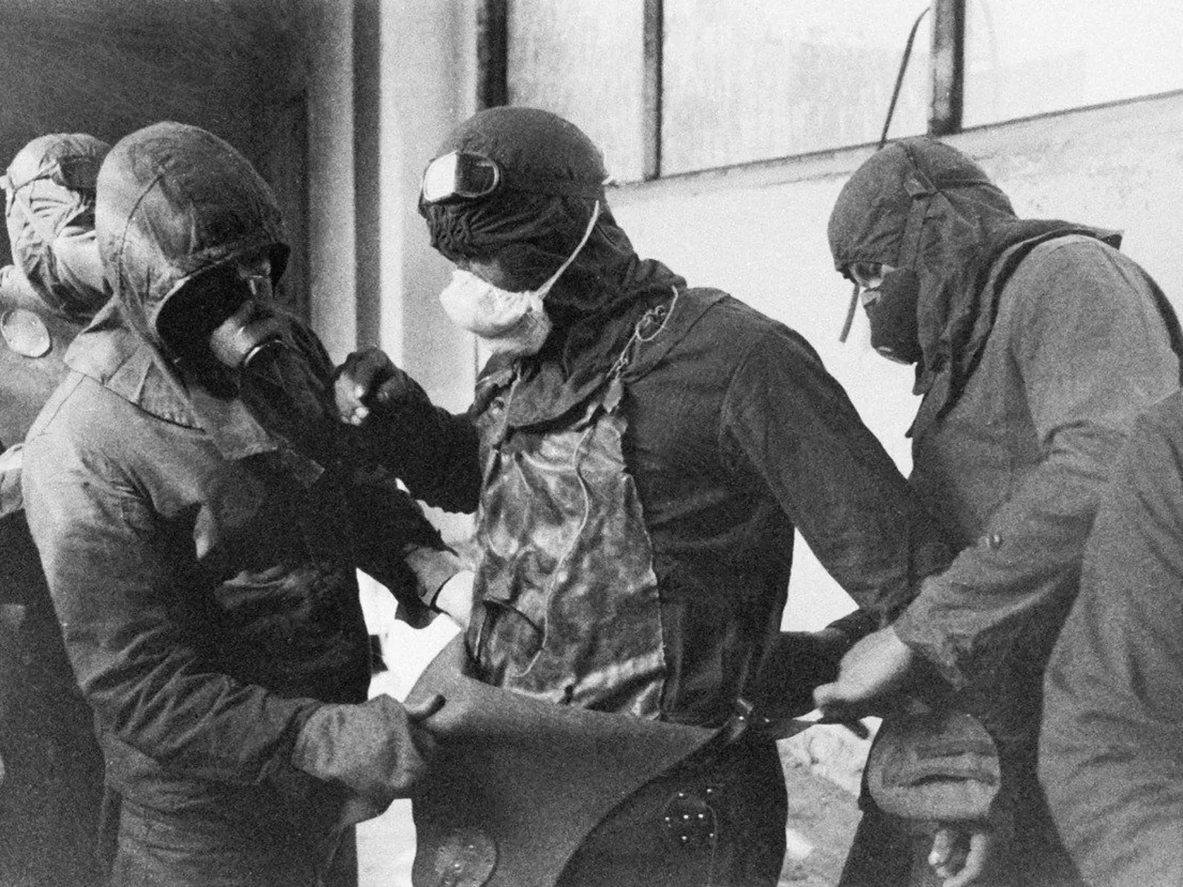 Archívne FOTO z roku 1986 – dekontaminácia oblasti v okolí Černobyľu.