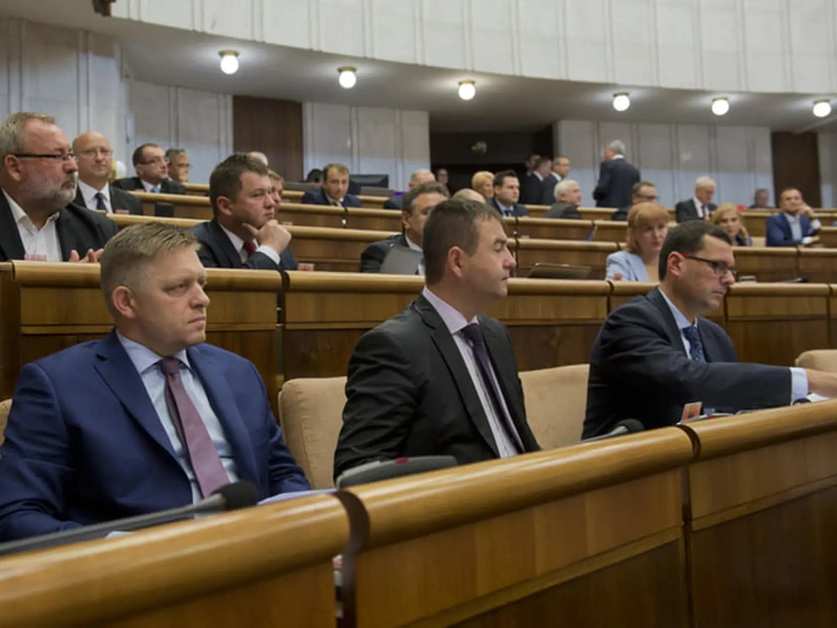 Nespokojné hlasy z vnútra Smeru odznievajú stále častejšie.