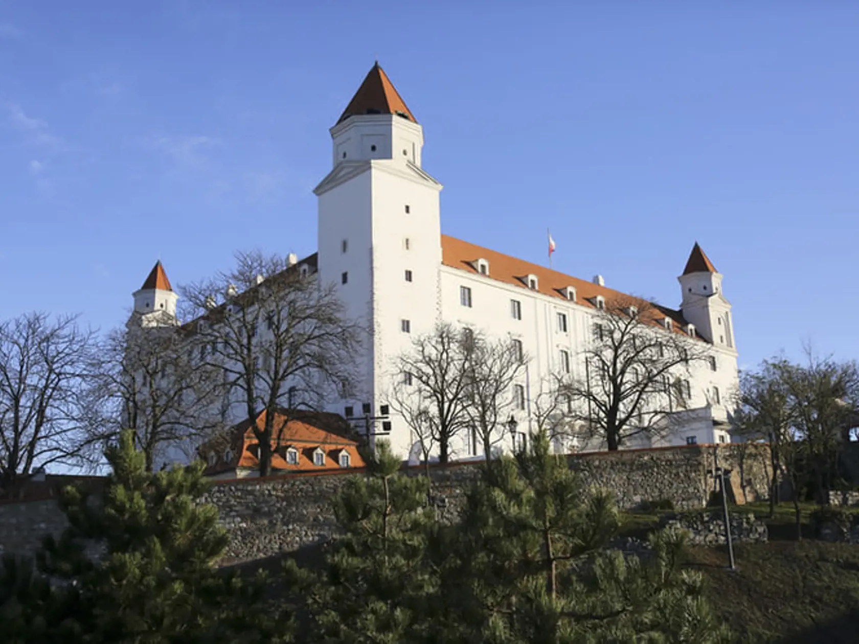 Hlavným dejiskom bude Bratislavský hrad.