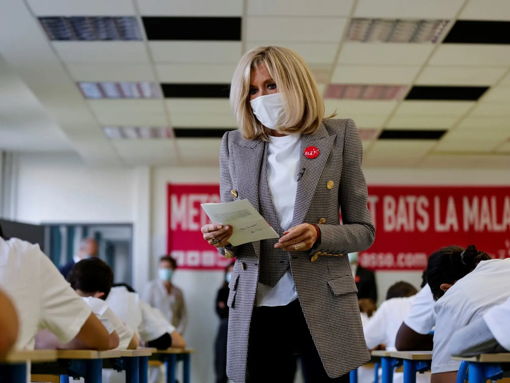 Brigitte Macron po piatich rokoch opäť ako učiteľka.