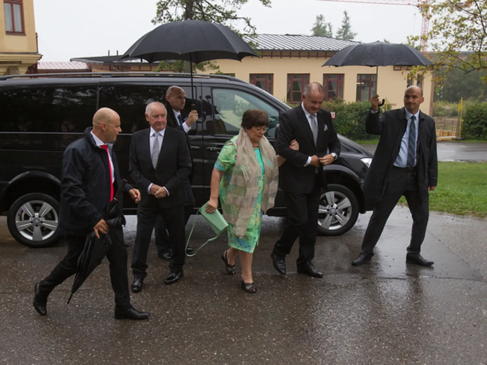 Prezident Andrej Kiska si pred pracovnými povinnosťami užil príjemné chvíle s rodinou.