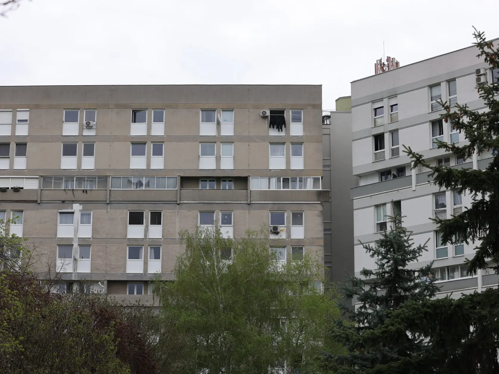 7-ročný chlapec vypadol z okna v Bratislave.