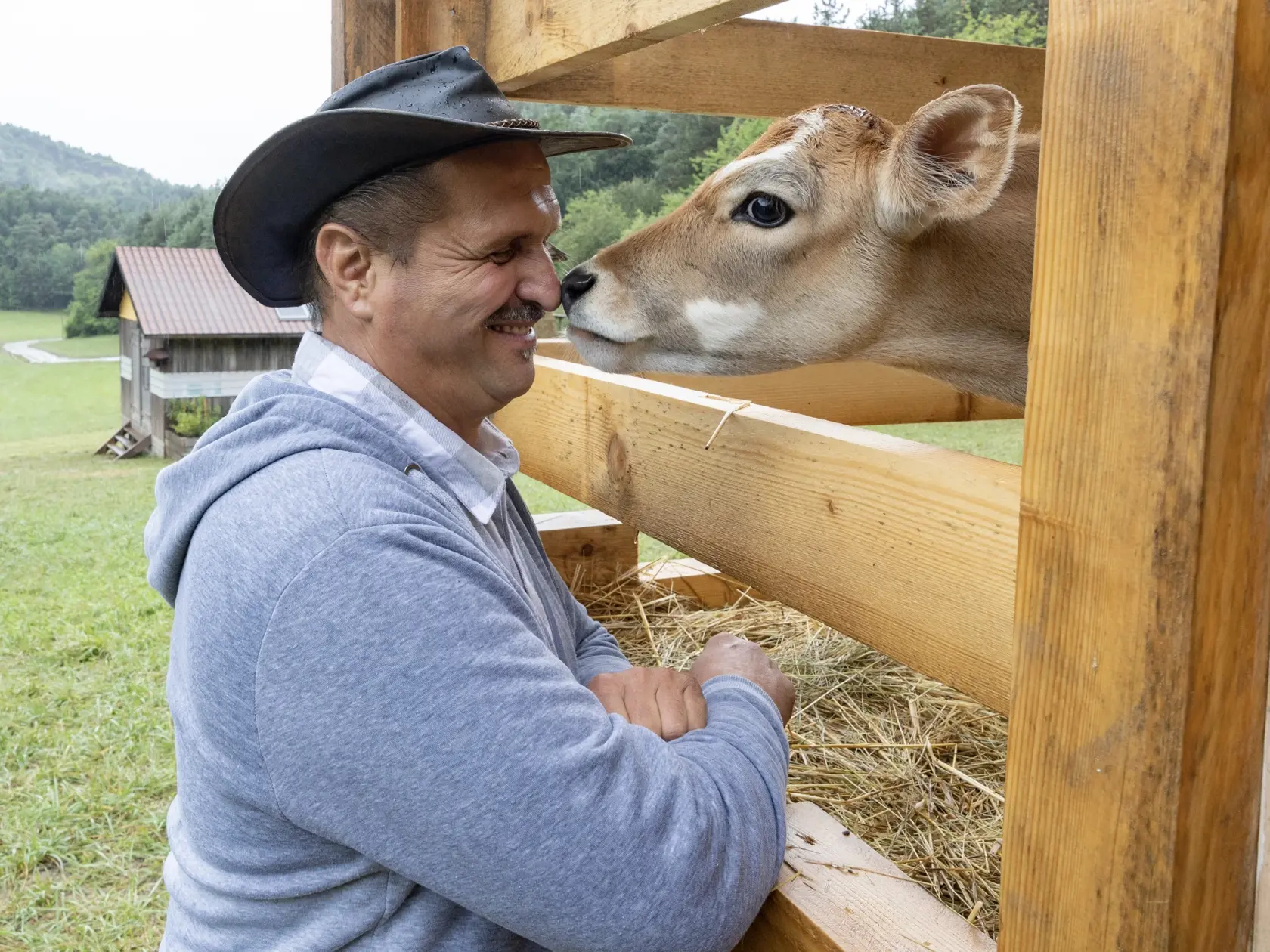 Jeho zvieratá sa na Farmu vždy veľmi tešia.
