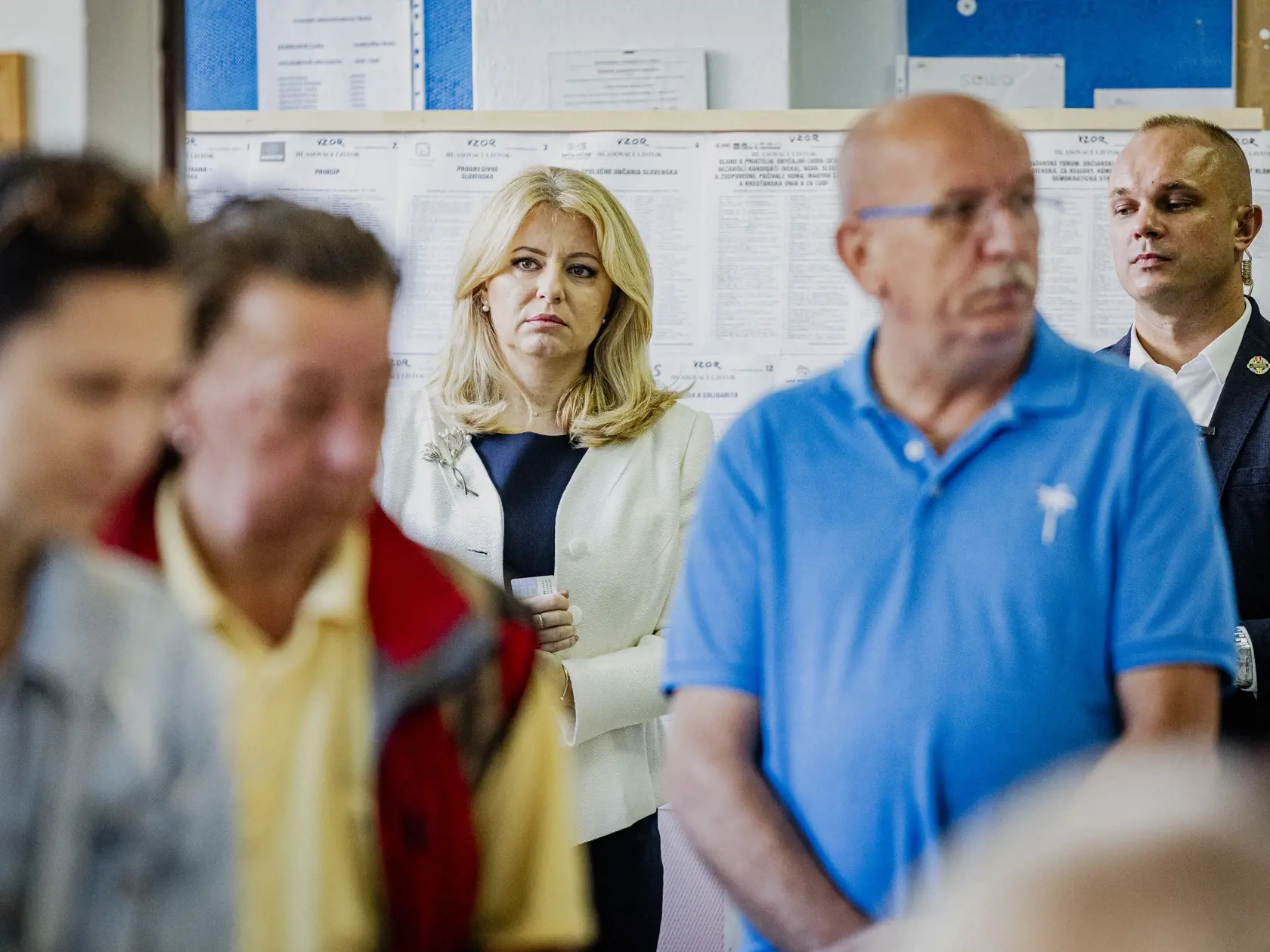 Prezidentka Slovenskej republiky Zuzana Čaputová odovzdala v sprievode svojho partnera Juraja Rizmana hlas v predčasných parlamentných voľbách 2023. Hlasovanie sa posunulo oproti pôvodnému plánu Prezidentky zhruba o hodinu z dôvodu preverovania osoby, ktorá sa nachádzala vo volebnej miestnosti.