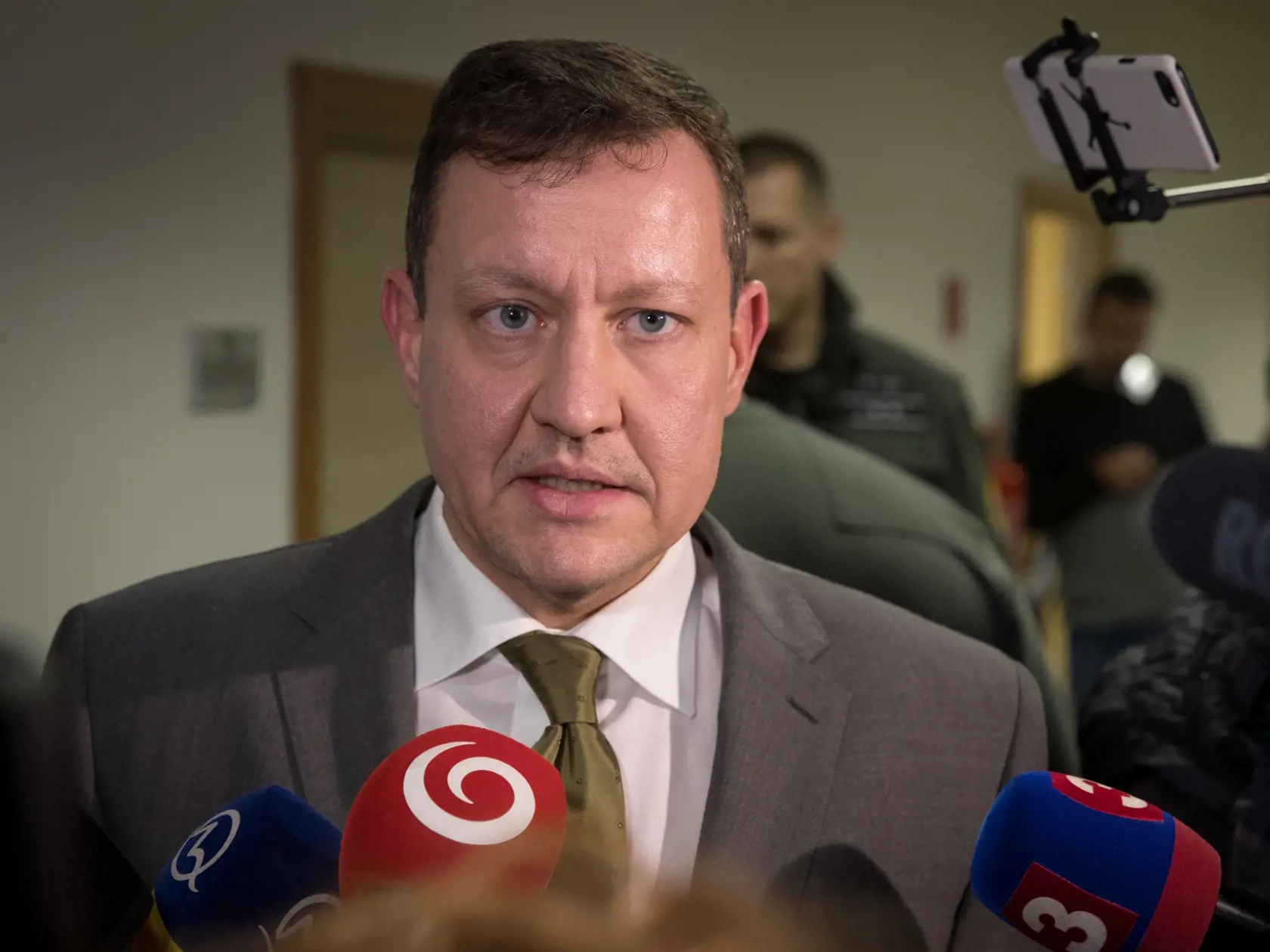 Ôsme pojednávanie na Špecializovanom trestnom súde v Pezinku vo veci vraždy investigatívneho novinára Jána Kuciaka a jeho snúbenice Martiny Kušnírovej. Na snímke je právny zástupca rodičov Jána Kuciaka, Daniel Lipšic.