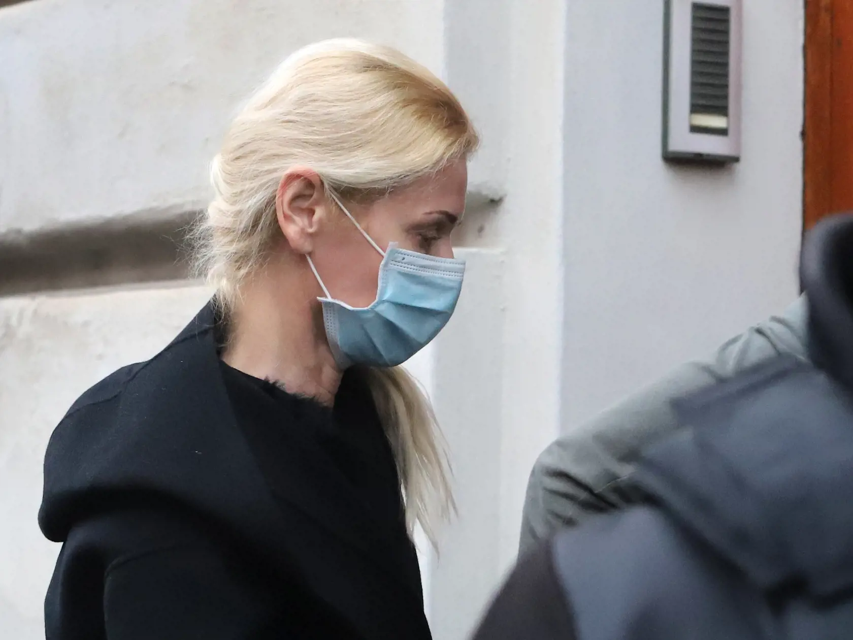 Obvinená Monika Jankovská požiadala o prepustenie z väzby, no Špecvializovaný trestný súd rozhodol, že jej nevyhovie.