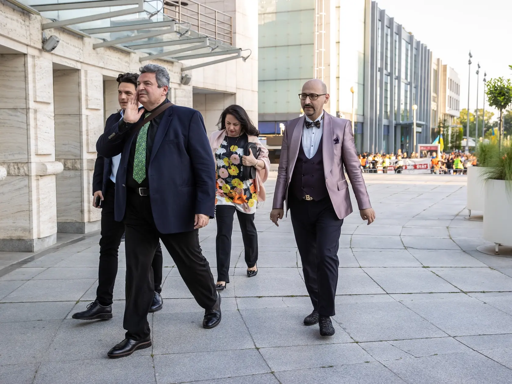 Na snímke Richard Rikkon, ktorý prichádza na vystúpenie ruskej opernej speváčky Anny Netrebko do novej budovy Slovenského národného divadla v Bratislave. 
