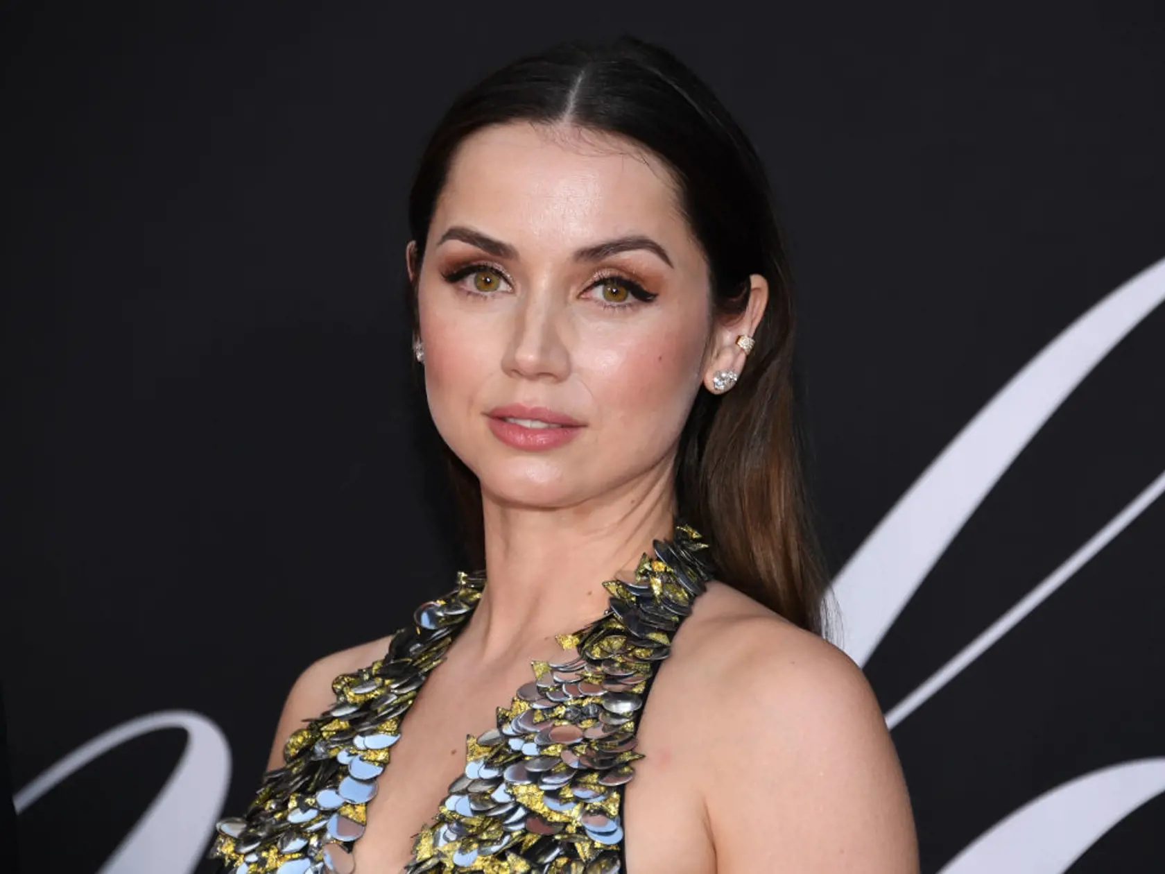 Ana de Armas na premiére v Los Angeles.