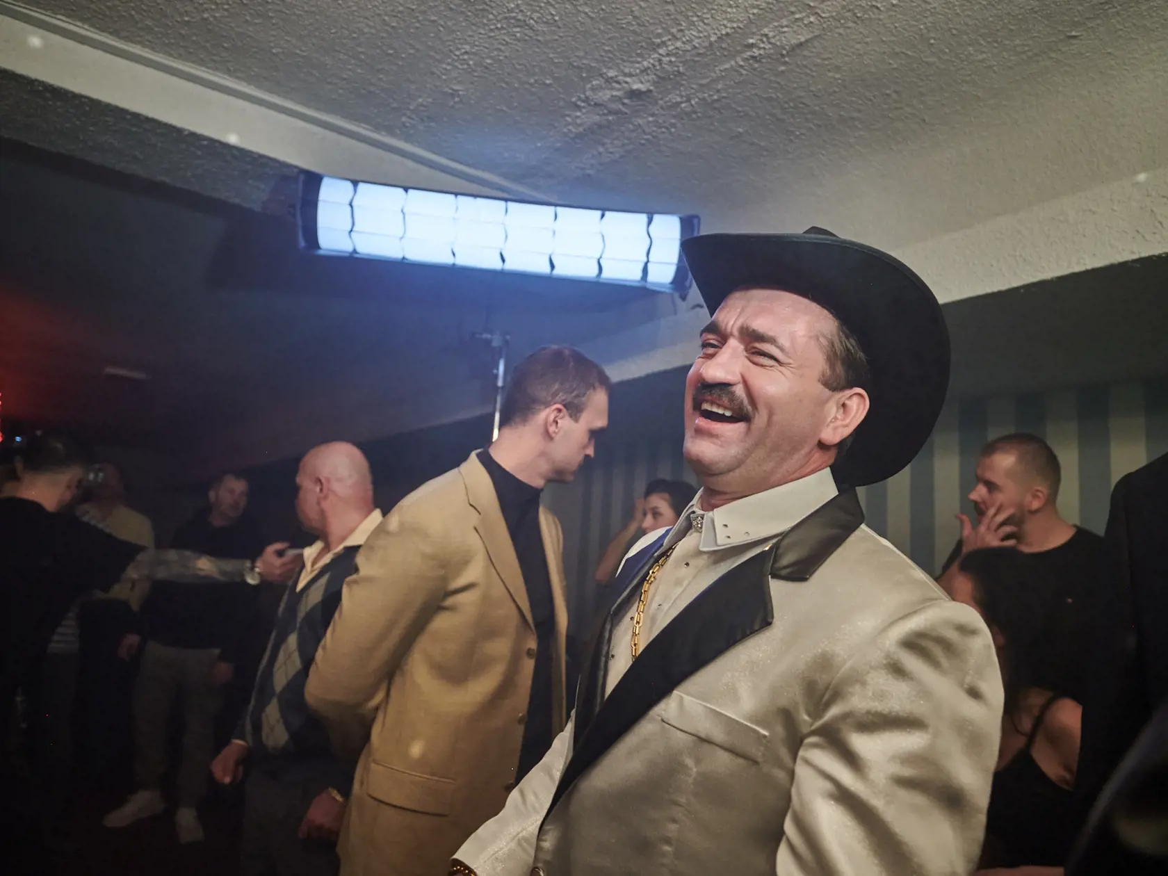 Milan Ondrík vo filme ČERNÁK. 
