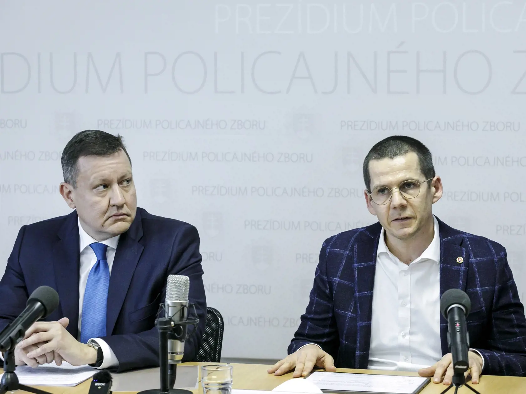 Ak sa podarí Robertovi Ficovi zostaviť vládu, dni špeciálneho prokurátora aj policajnéhoprezidenta sú pravdepodbne zrátané.