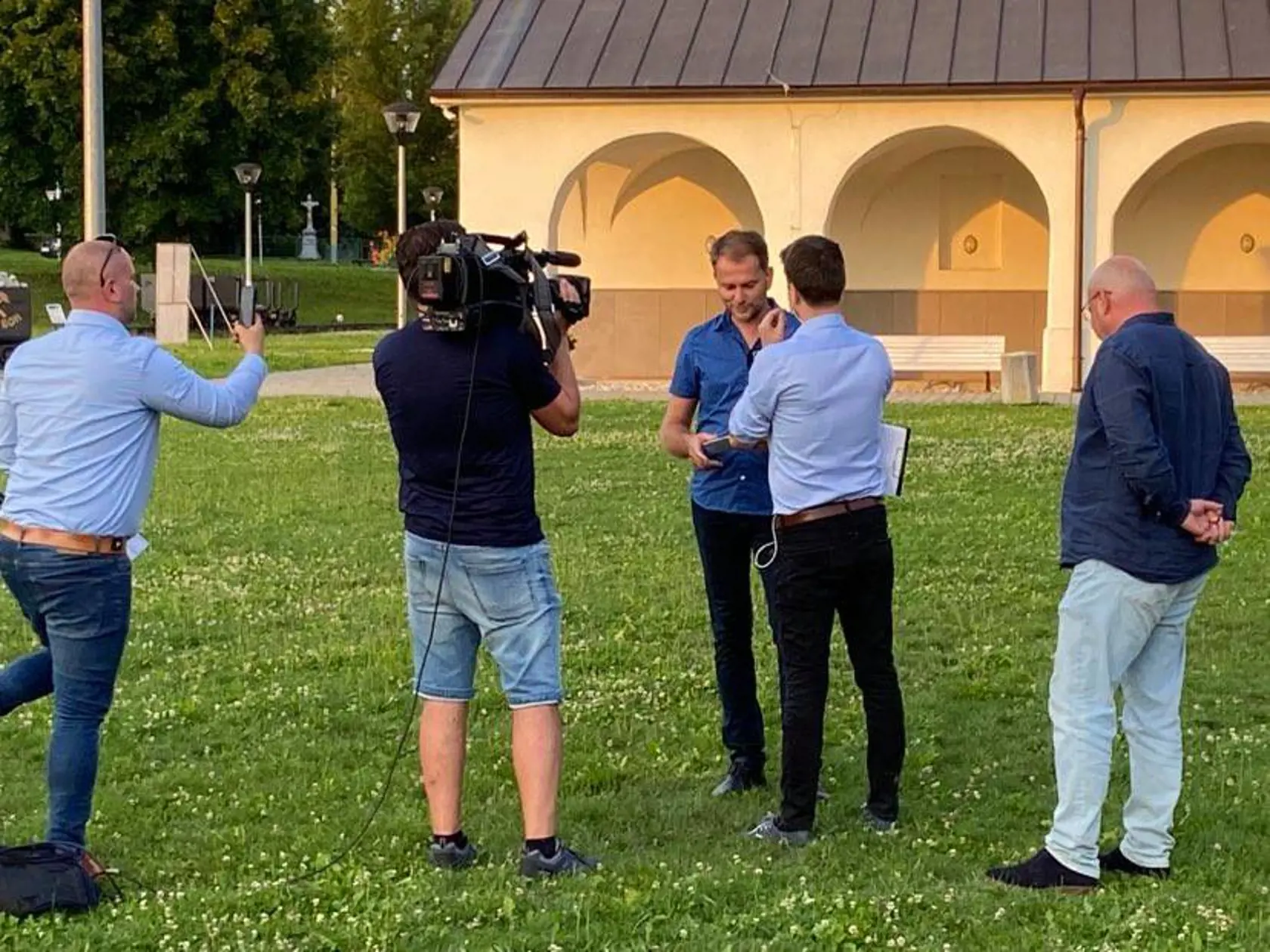 Rastrované
Matovič sa stretol s pani Zuzanou, ktorá nevyhrala v očkovacej lotérii pre zlý signál.