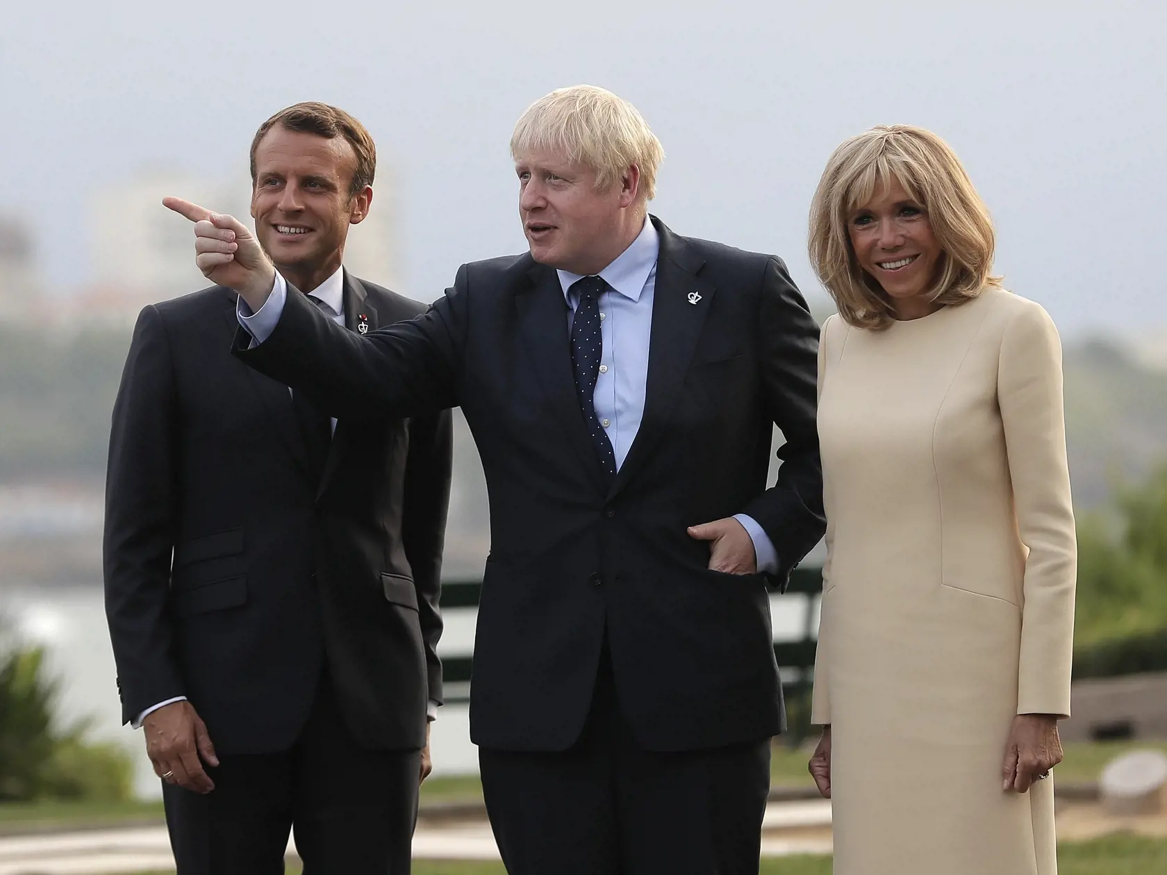 Brigitte Macron na samite lídrov G7 sprevádzala svojho manžela, francúzskeho prezidenta Emmanuela Macrona.