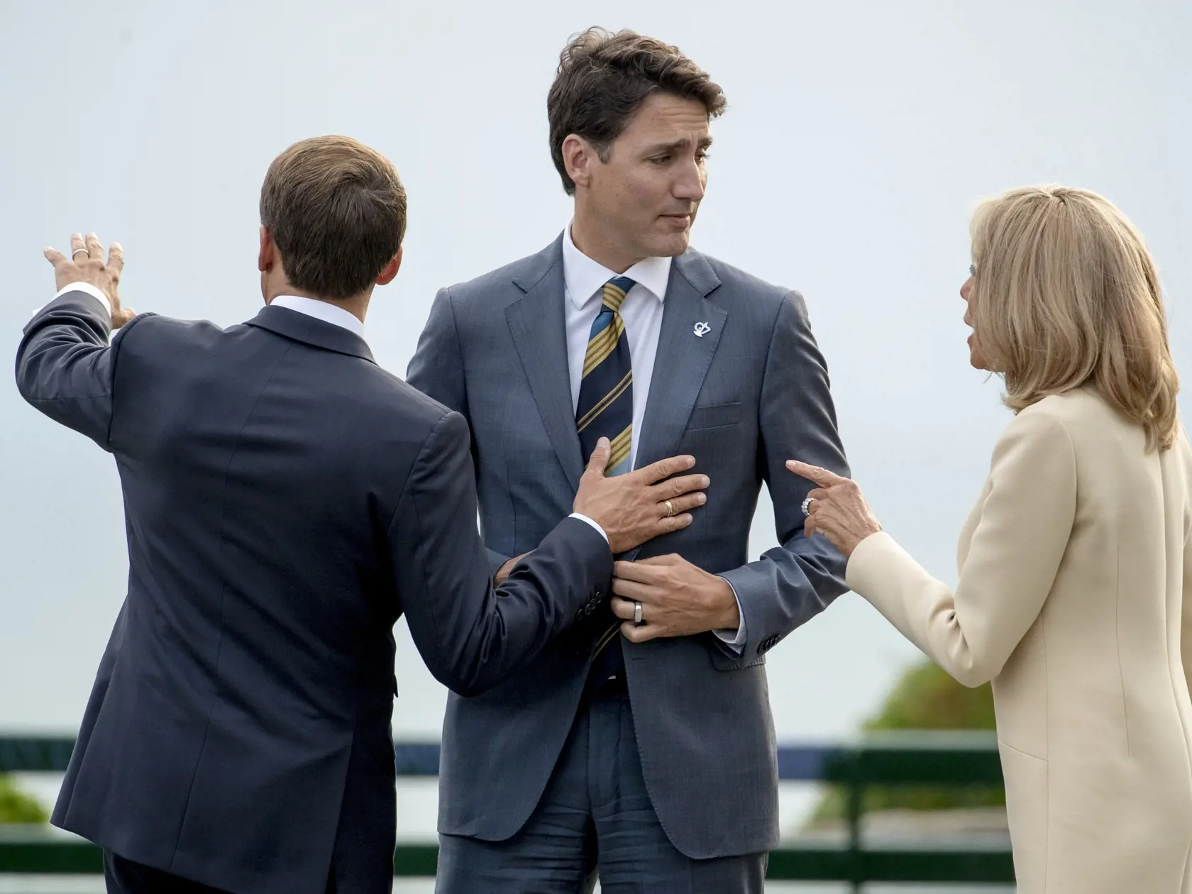 Brigitte Macron na samite lídrov G7 sprevádzala svojho manžela, francúzskeho prezidenta Emmanuela Macrona.