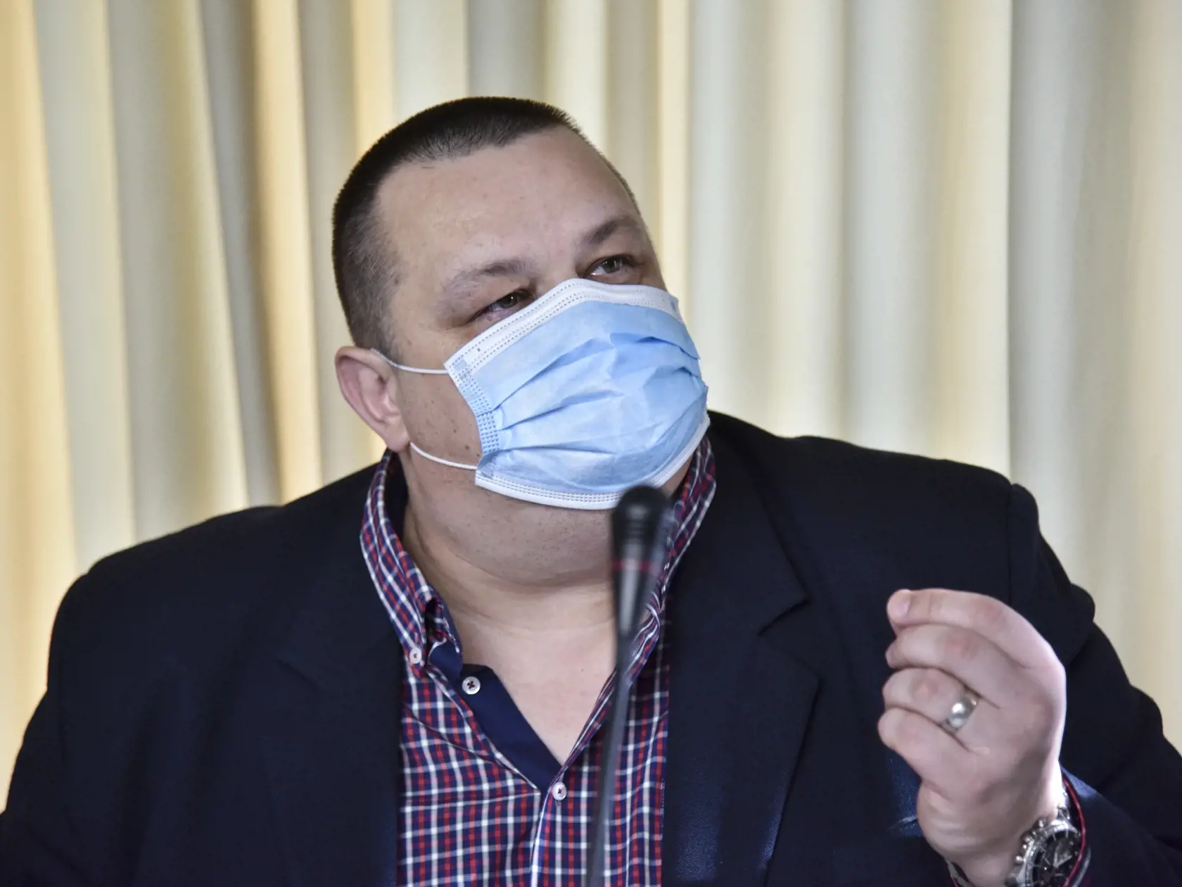 Hlavný hygienik SR Ján Mikas ÚVZ rozhodol, že účasť na bohoslužbách bude možná aj bez negatívneho testu. FOTO TASR - Pavol Zachar