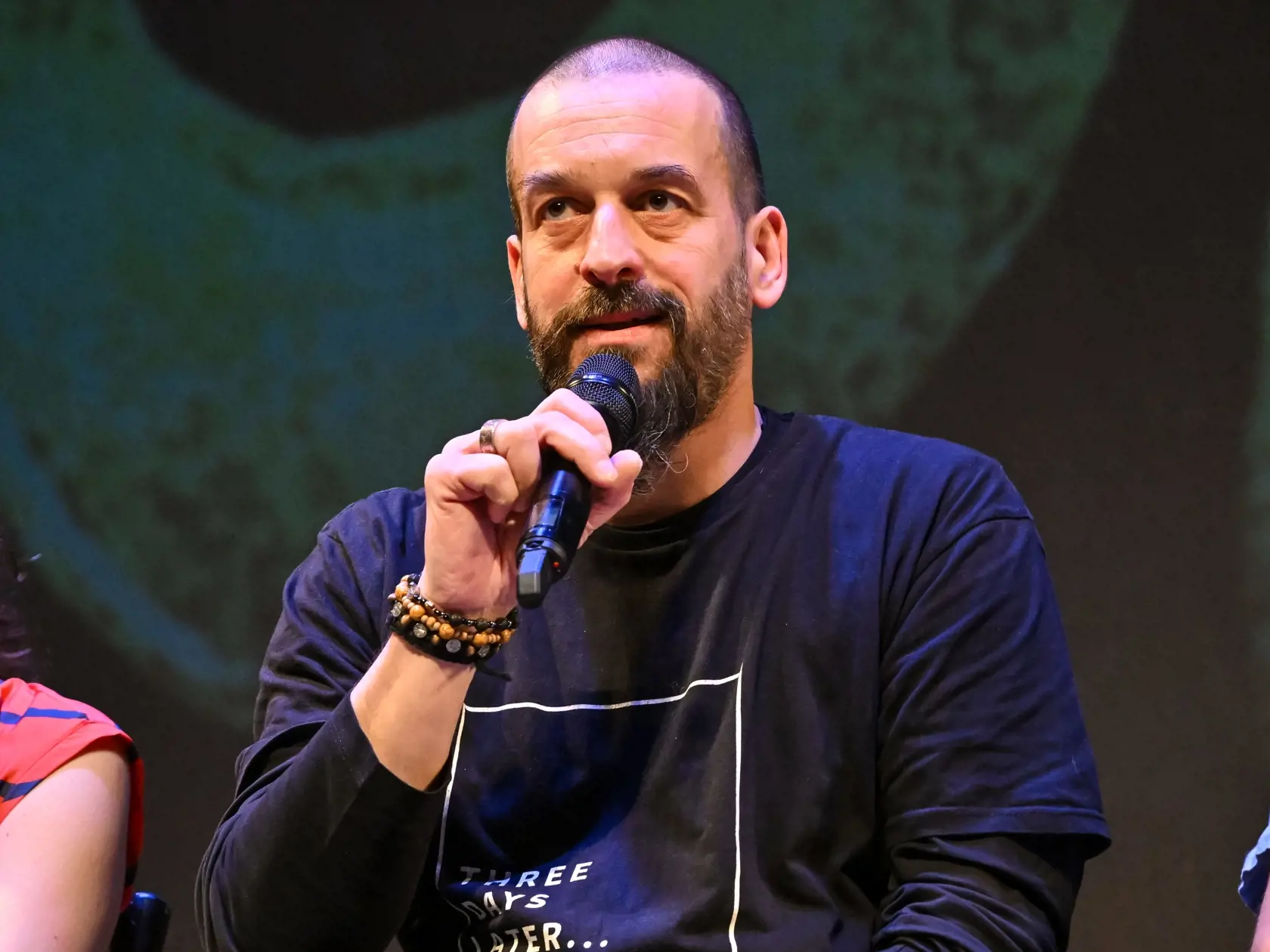 Na snímke režisér Stanislav Slovák počas tlačovej konferencie divadla Nová scéna k premiére rodinného muzikálu Lionel Bart: Oliver podľa románu Charlesa Dickensa Oliver Twist v Bratislave 5. marca 2024. FOTO TASR - Pavol Zachar
