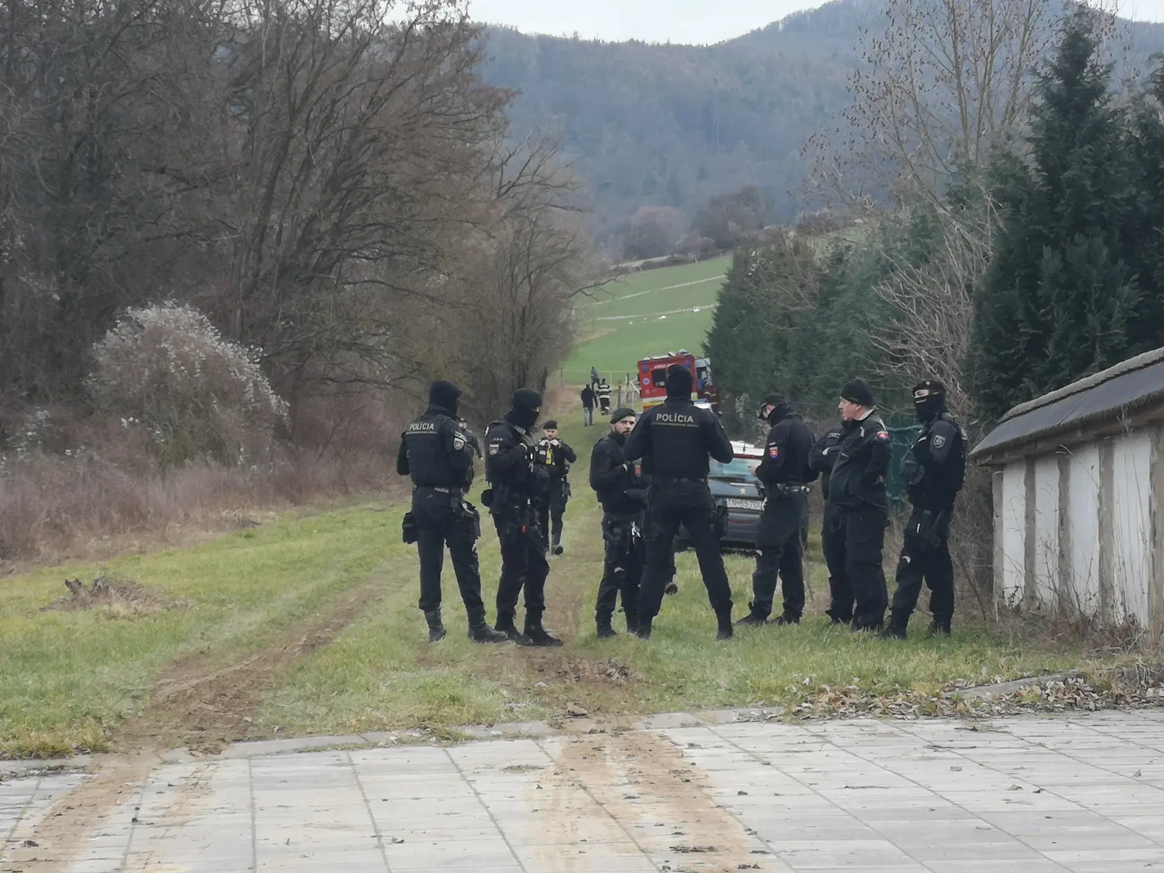 Pri Trenčíne havarovalo malé motorové lietadlo, štyria ľudia zahynuli