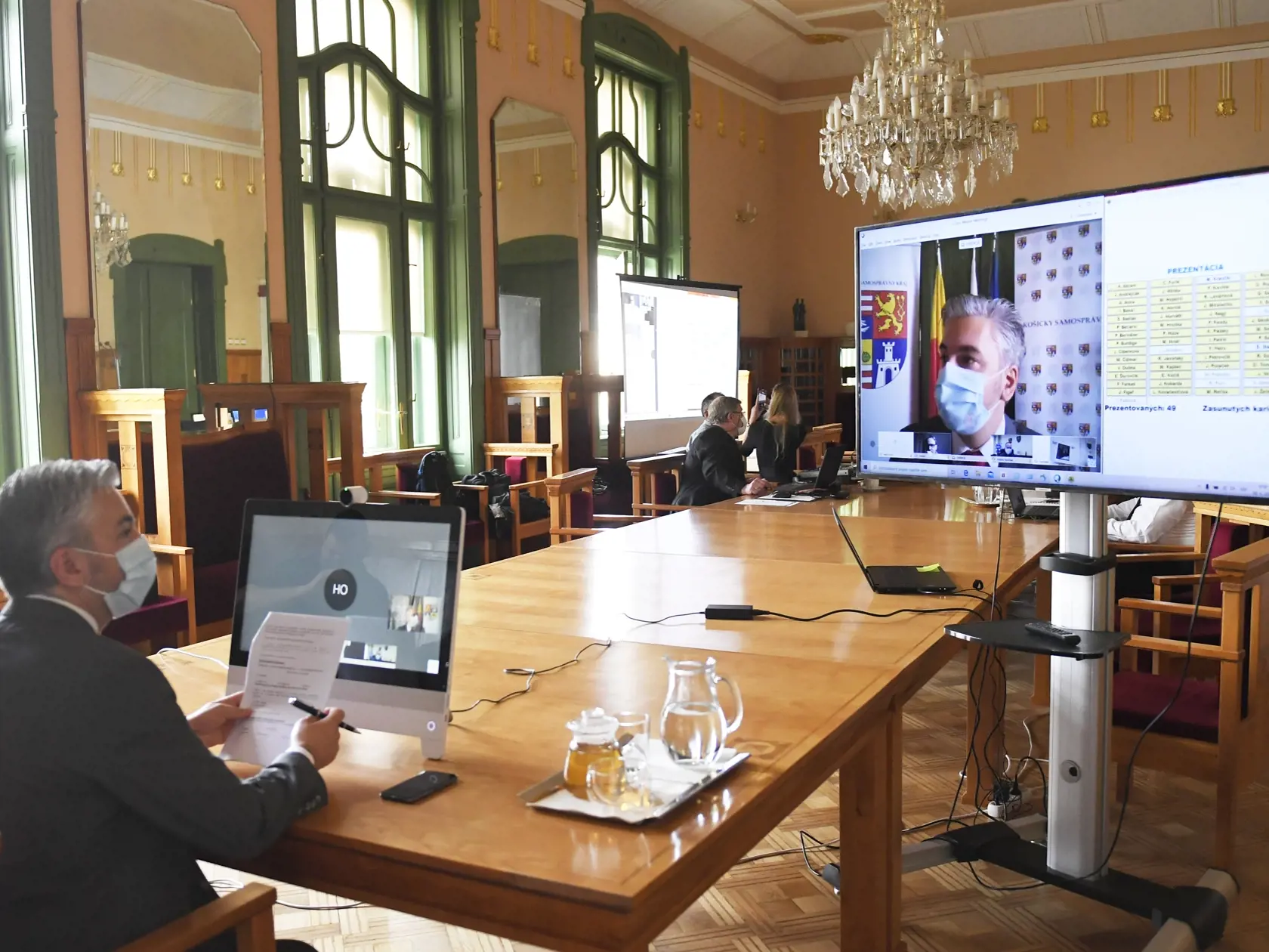 Zasadnutie Zastupiteľstva Košického samosprávneho kraja (KSK) formou videokonferencie v Košiciach 30. apríla 2020. Na snímke predseda KSK Rastislav Trnka. FOTO TASR - František Iván