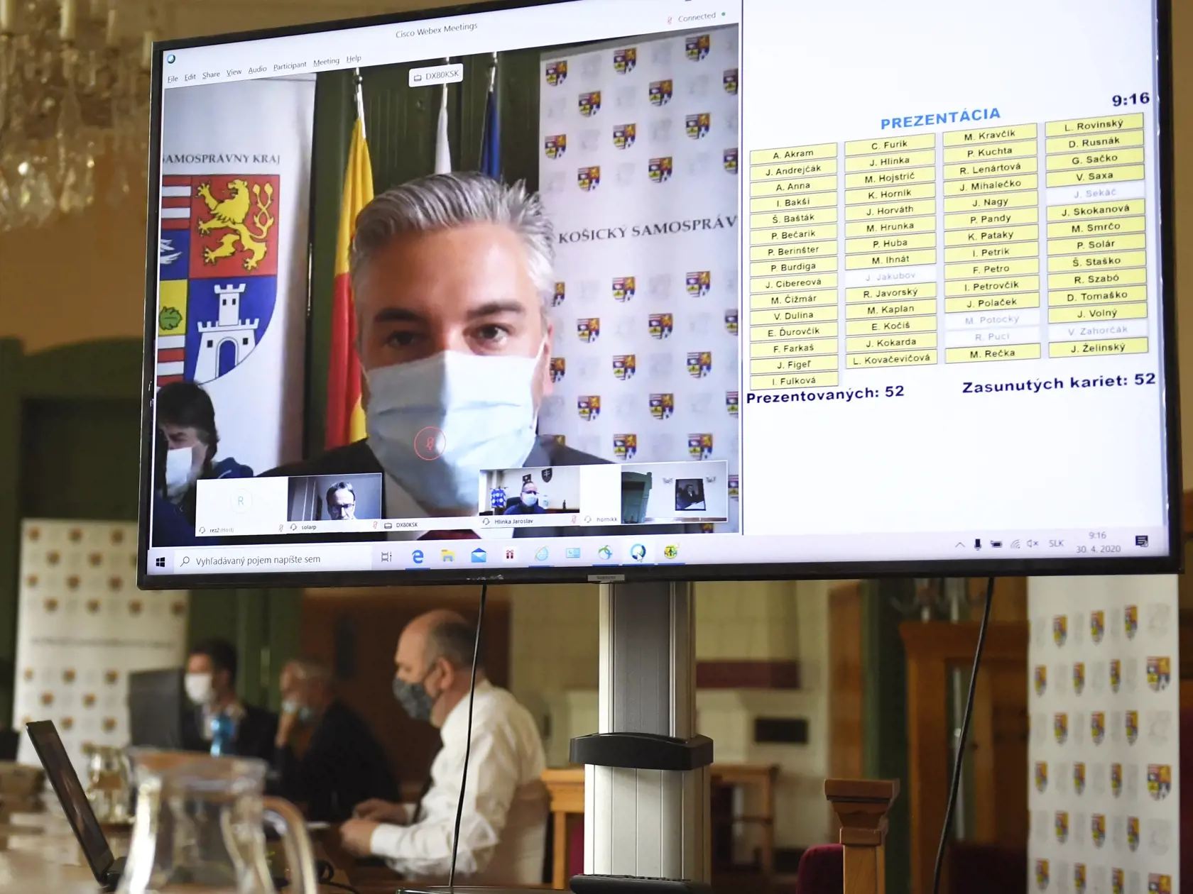 Zasadnutie Zastupiteľstva Košického samosprávneho kraja (KSK) formou videokonferencie v Košiciach 30. apríla 2020. Na snímke predseda KSK Rastislav Trnka. FOTO TASR - František Iván