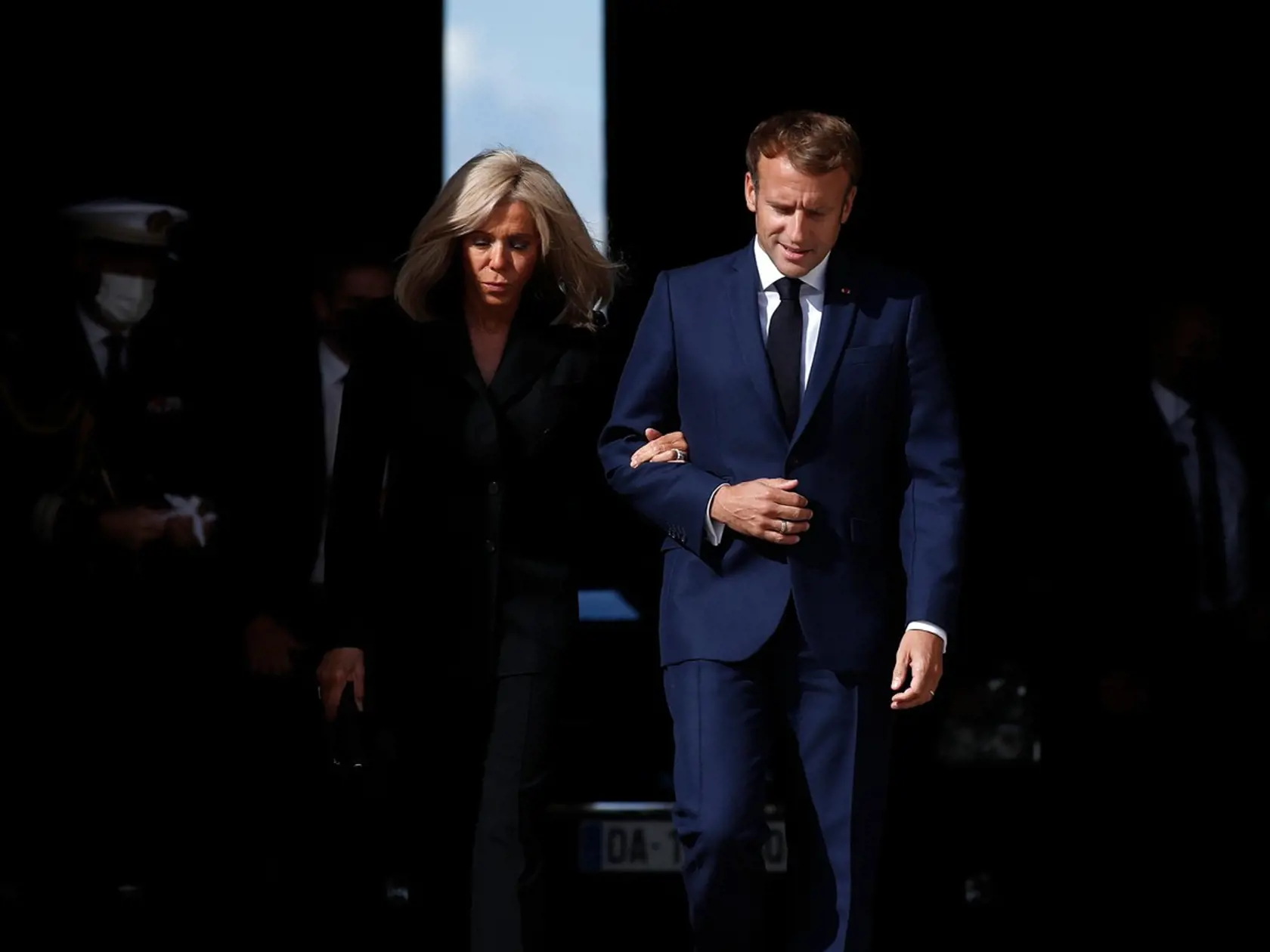 Emmanuel Macron a prvá dáma Francúzska Brigitte Macron.