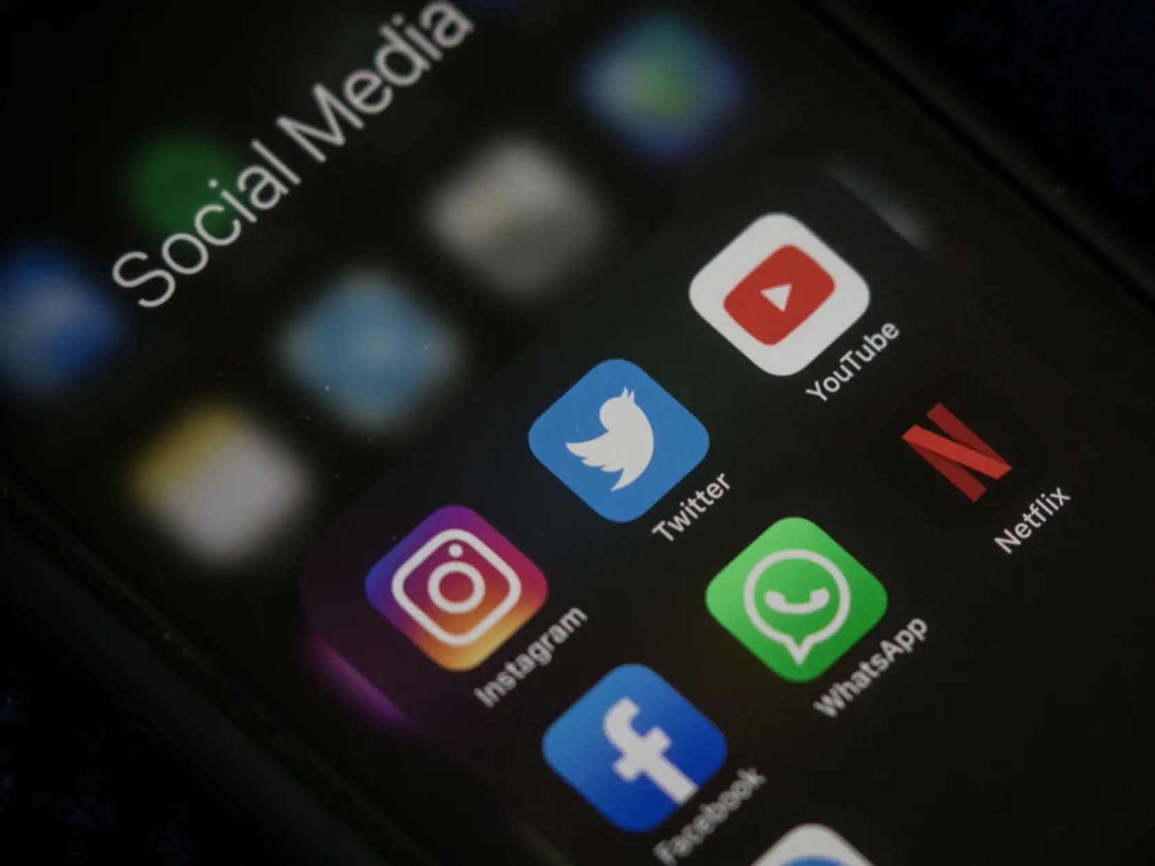 Sociálne platformy spoločnosti Meta sa snažia zaviesť pre užívateľov Instagramu a Facebooku v Európe predplatné v prípade, že nechcú reklamy.