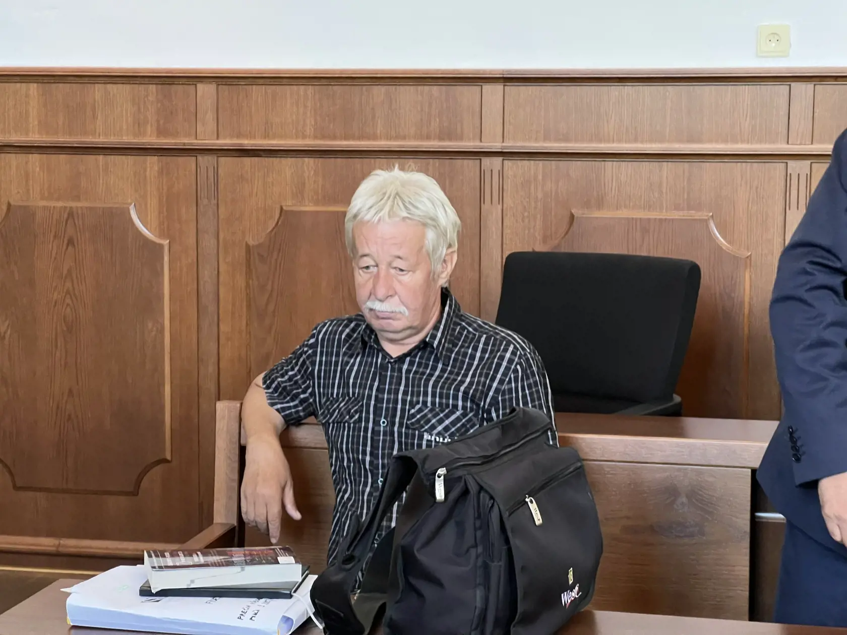Nitriansky okresný súd dnes rozhodol o osude vodiča nákladného auta Júliusa F. (63), ktorý v roku 2019 neúmyselne spôsobil tragickú dopravnú nehodu pri obci Malanta.