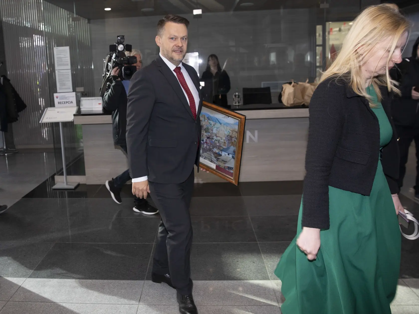 Na snimke je príchod nového ministra investícií, regionálneho rozvoja a informatizácie, MIRRI, Samuela Migaľa.