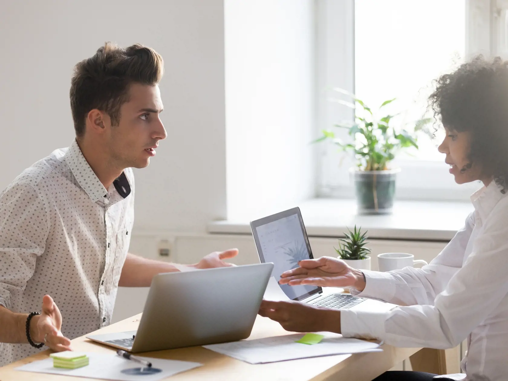 Multiracial,Colleagues,Argue,About,Document,Disagree,Having,Conflict,At,Work,