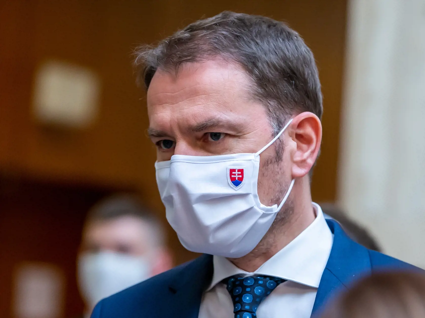 Matovič vo svojom statuse na sociálnej sieti avizuje, že v pondelok dopoludnia zasadne opätovne konzílium a bude riešiť okrem iných tém aj možné otvorenie fitness centier a ostatných vnútorných športovísk.