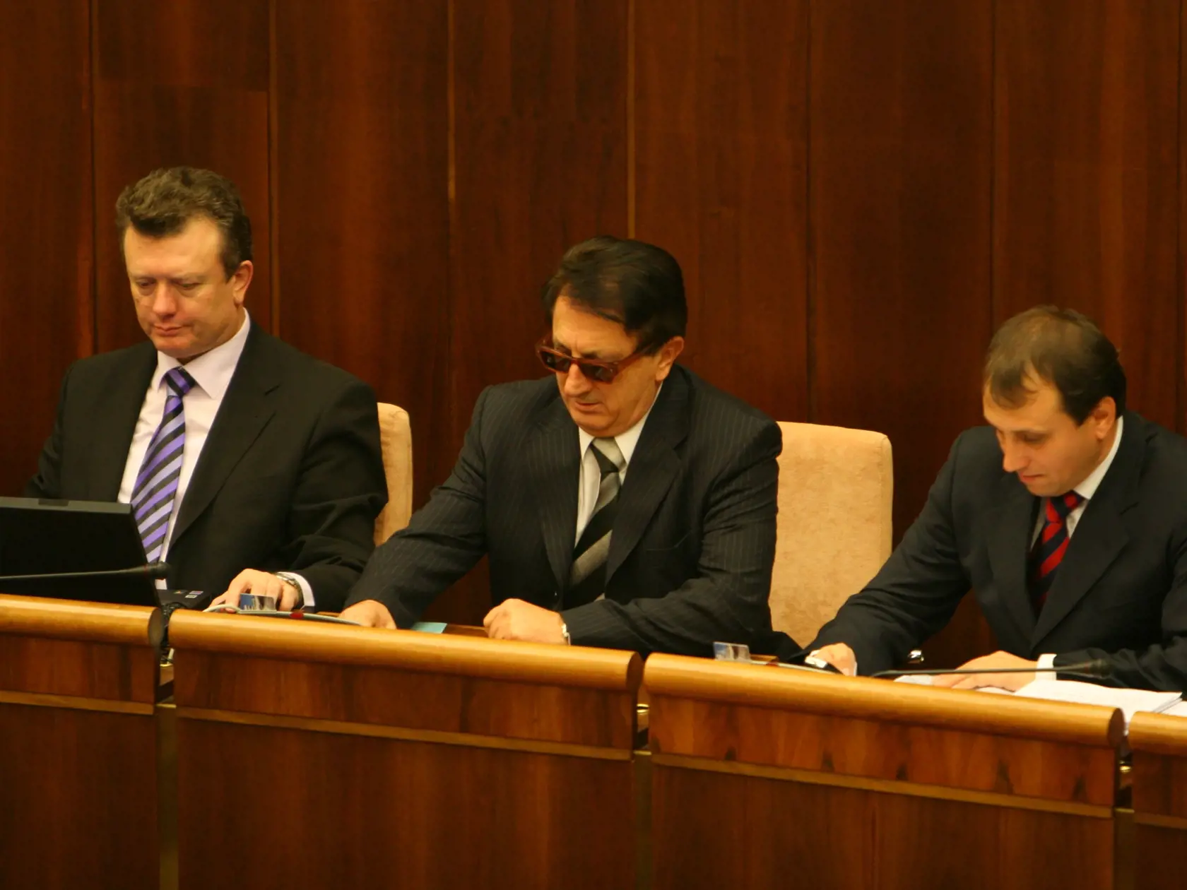 Poslanci Jozef Burian, Jozef Halecký, Milan Urbáni.