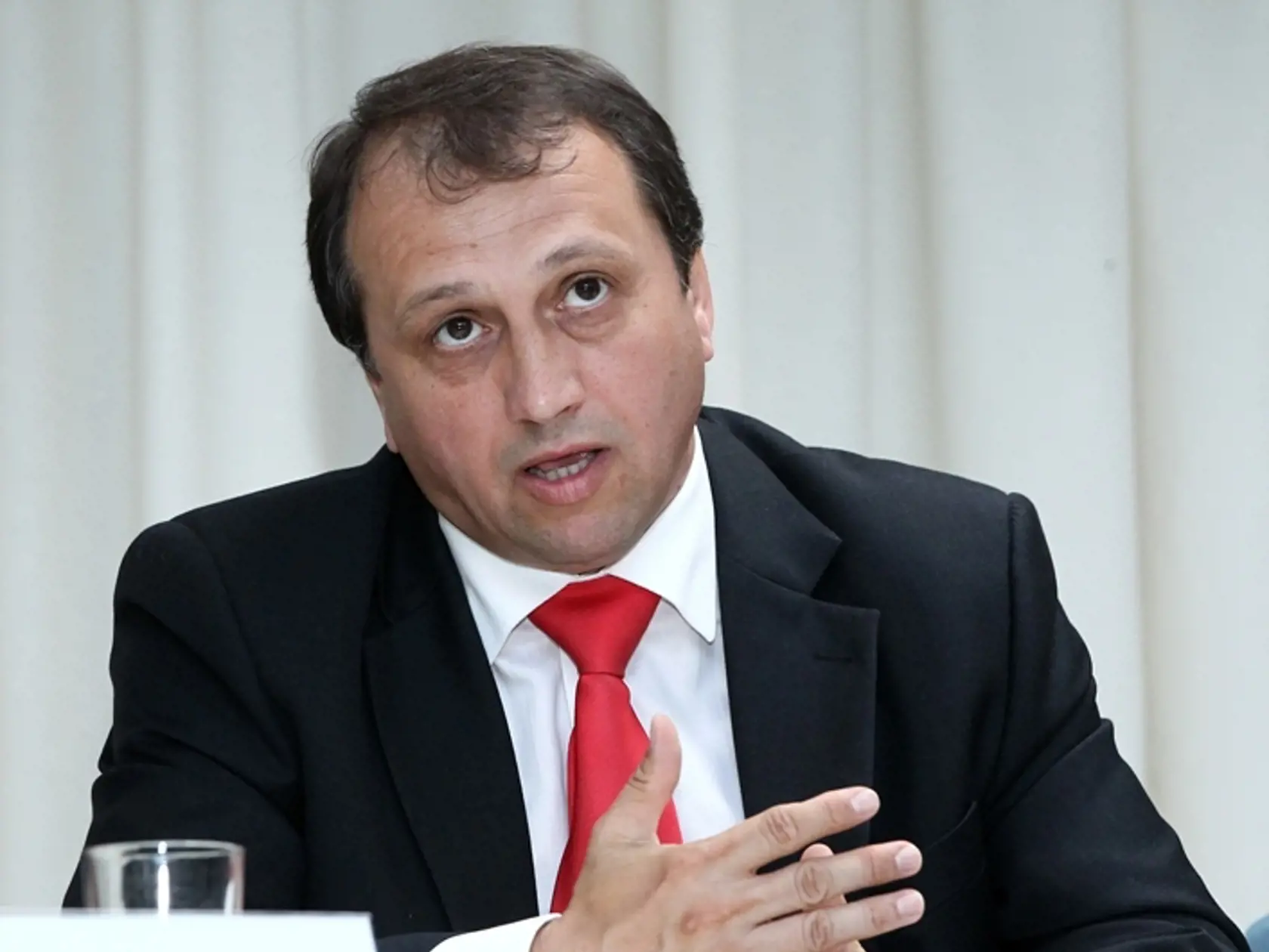 Jozef Burian ešte ako štátny tajomník ministerstva práce a sociálnych vecí. (archívne foto)