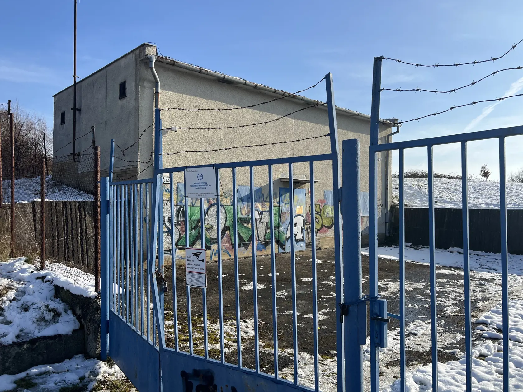 Okolnosti nehody zatiaľ nie sú známe.