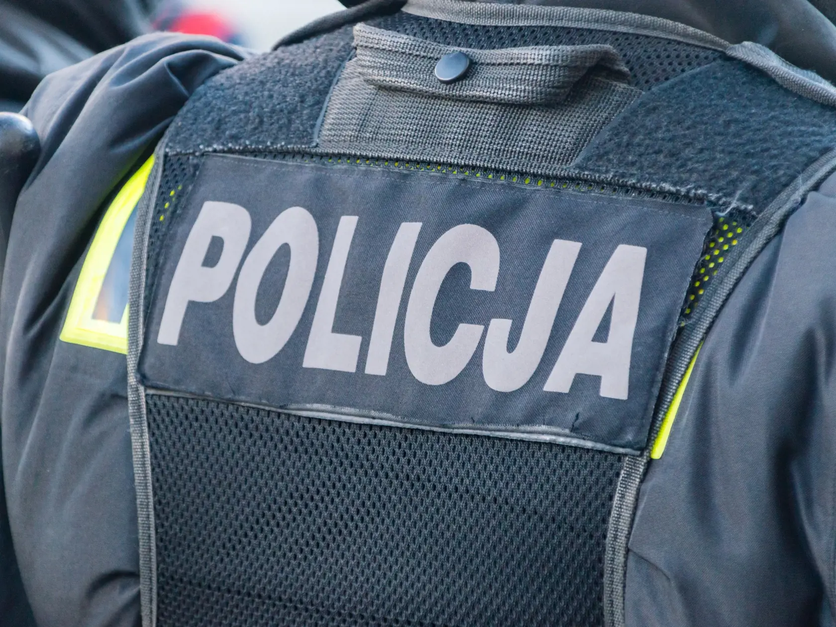 Poľské bezpečnostné zložky zadržali skupinu štyroch ľudí, ktorých obvinili z odosielania zápalných zariadení a výbušnín leteckou dopravou v mene cudzích spravodajských služieb.