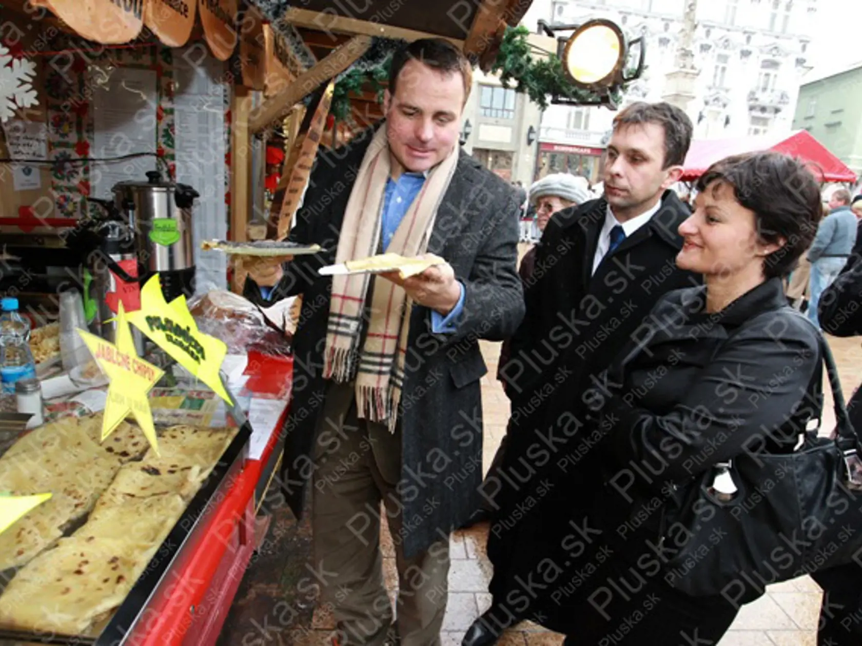 Bratislava
Staré Mesto
2. december - Minister hospodárstva
Juraj Miškov a poslanci Juraj Droba,
Natália Blahová a Ľuboš Majer.