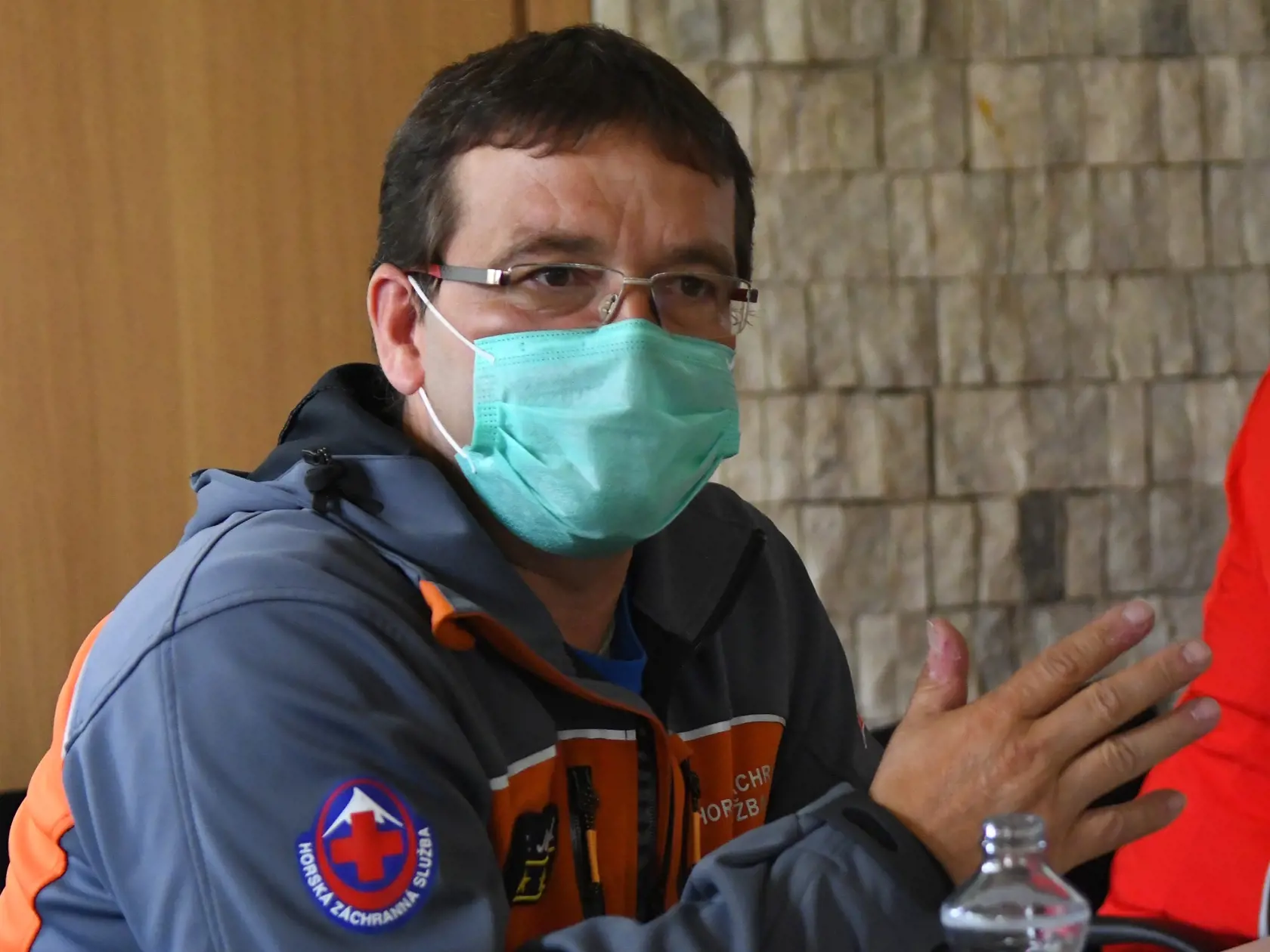 Tlačová konferencia Horskej záchrannej služby a poisťovne Generali, na ktorej predstavili novinky v aplikácii Horská záchranná služba (HZS) v priestoroch oblastného strediska HZS v Starom Smokovci 18. augusta 2021. Na snímke riaditeľ HZS Jozef Janiga. FOTO TASR - Milan Kapusta