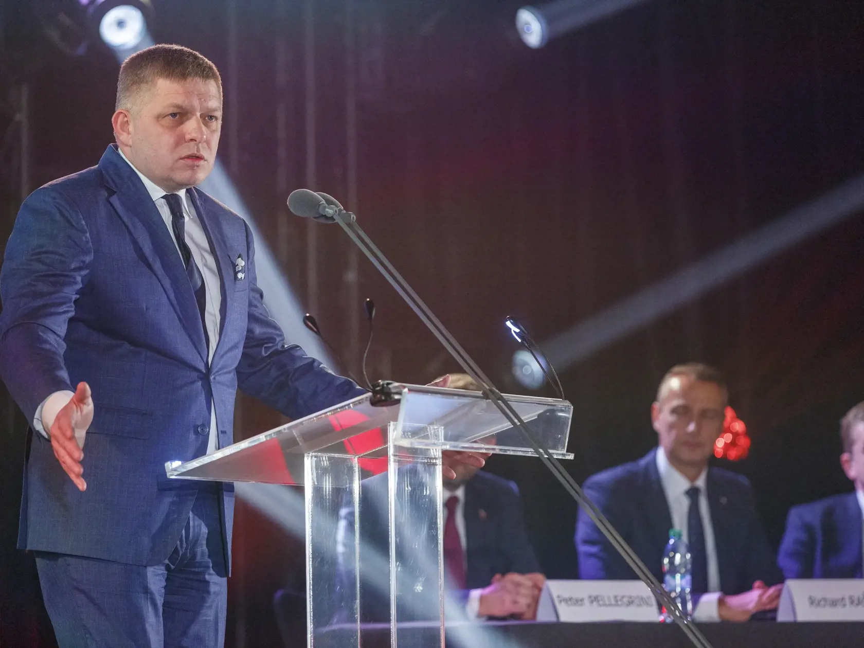 Na snímke predseda strany SMER - sociálna demokracia Robert Fico